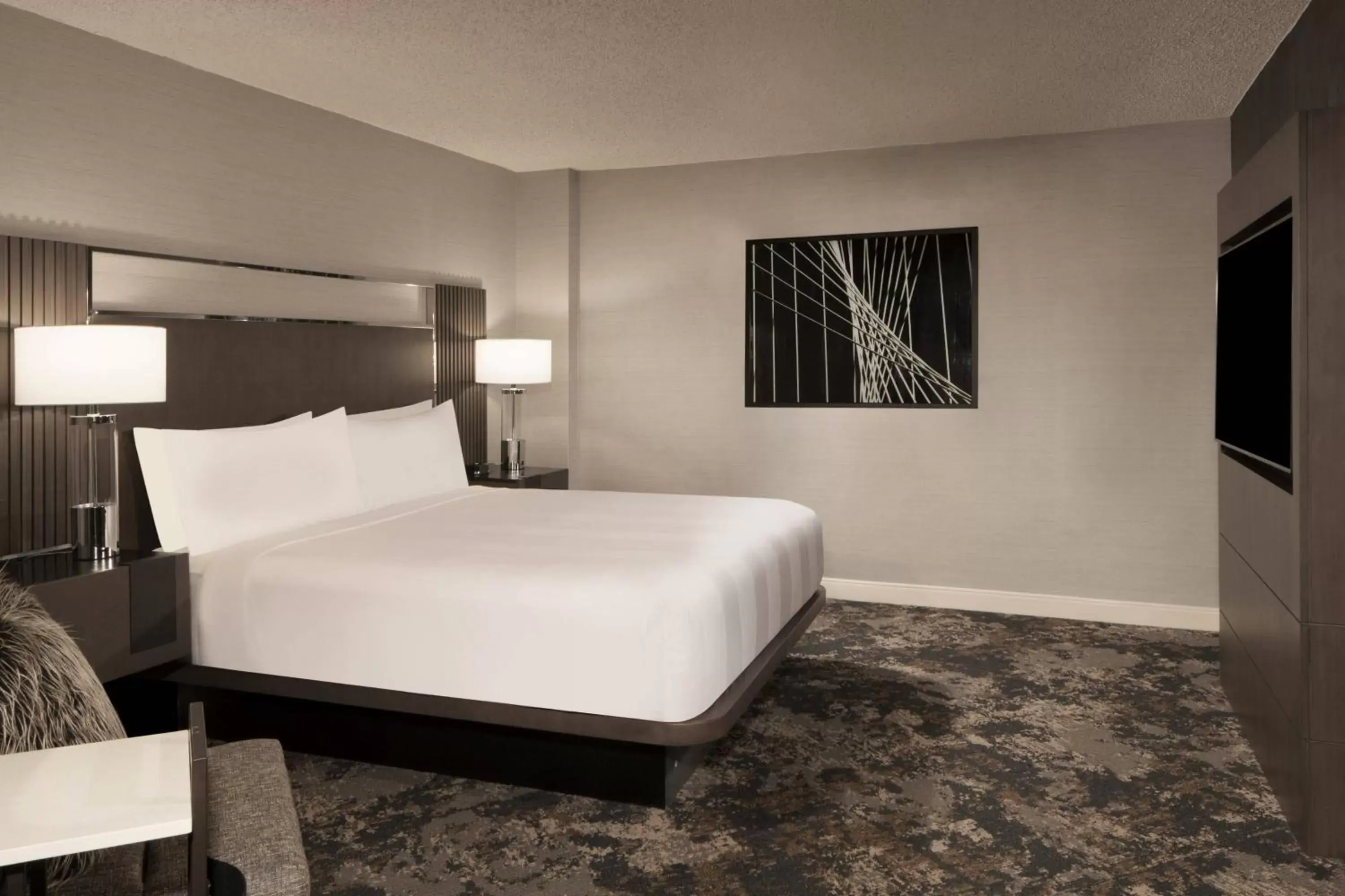 Photo of the whole room, Bed in Dallas/Fort Worth Airport Marriott