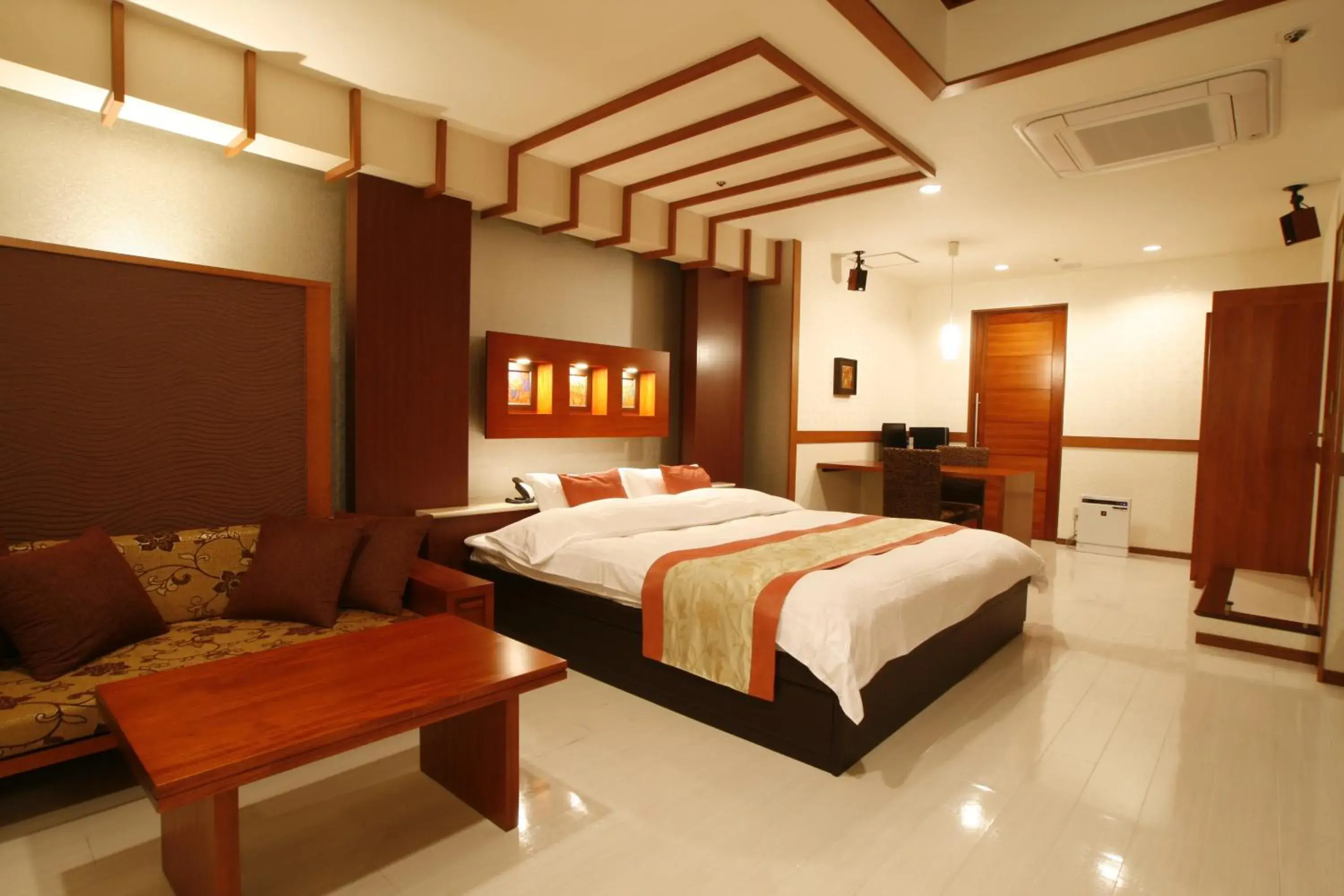 Bed in Hotel & Spa Lotus (Adult Only)