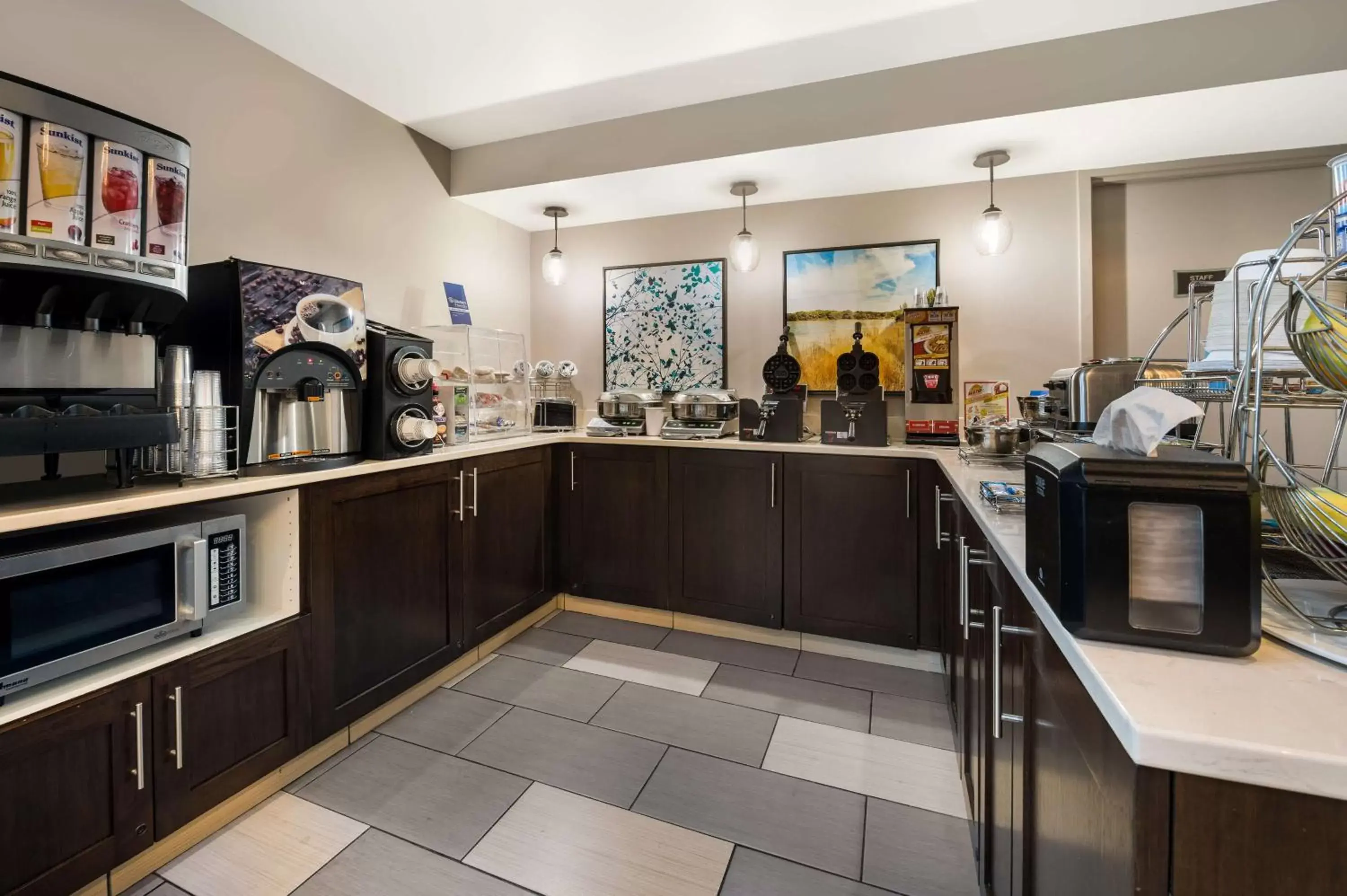 Restaurant/places to eat, Kitchen/Kitchenette in Best Western Park Oasis Inn