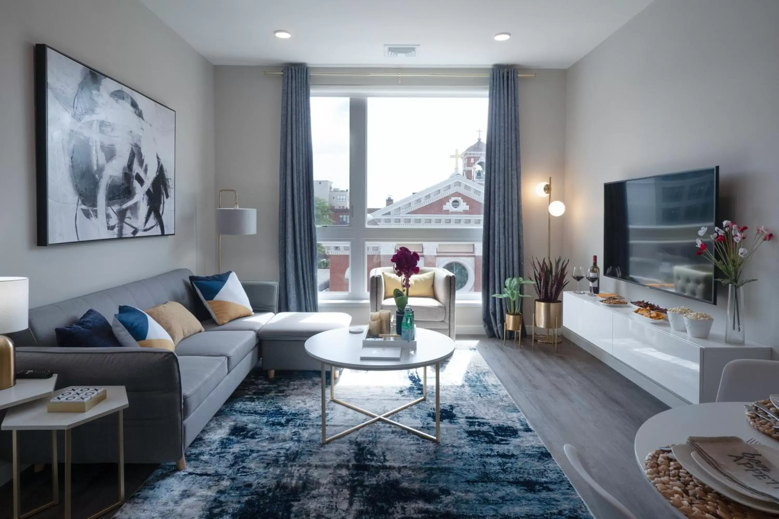 Living room in Luxury Furnished Apartments by Hyatus Downtown at Yale