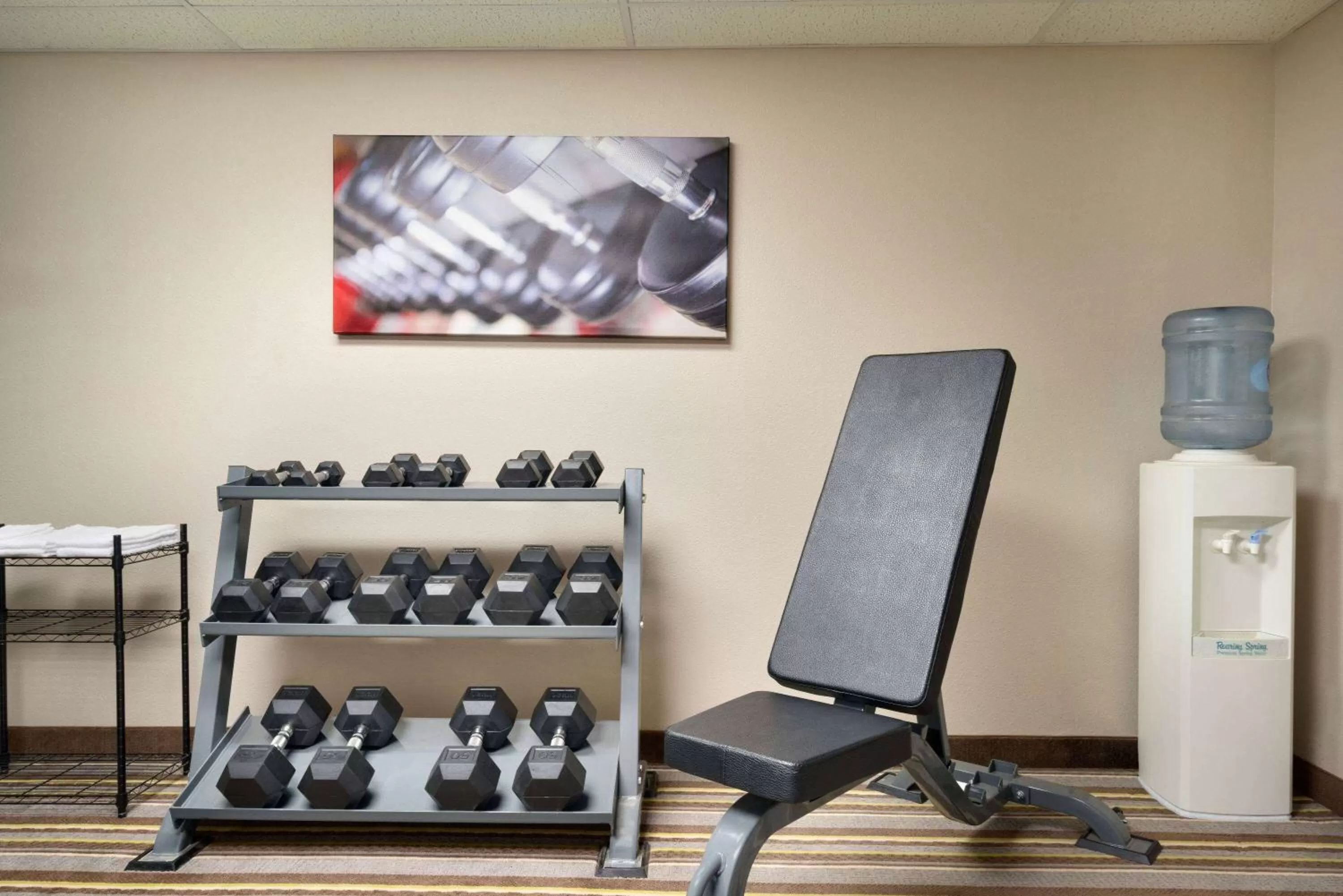 Fitness centre/facilities in Super 8 by Wyndham Chambersburg I-81