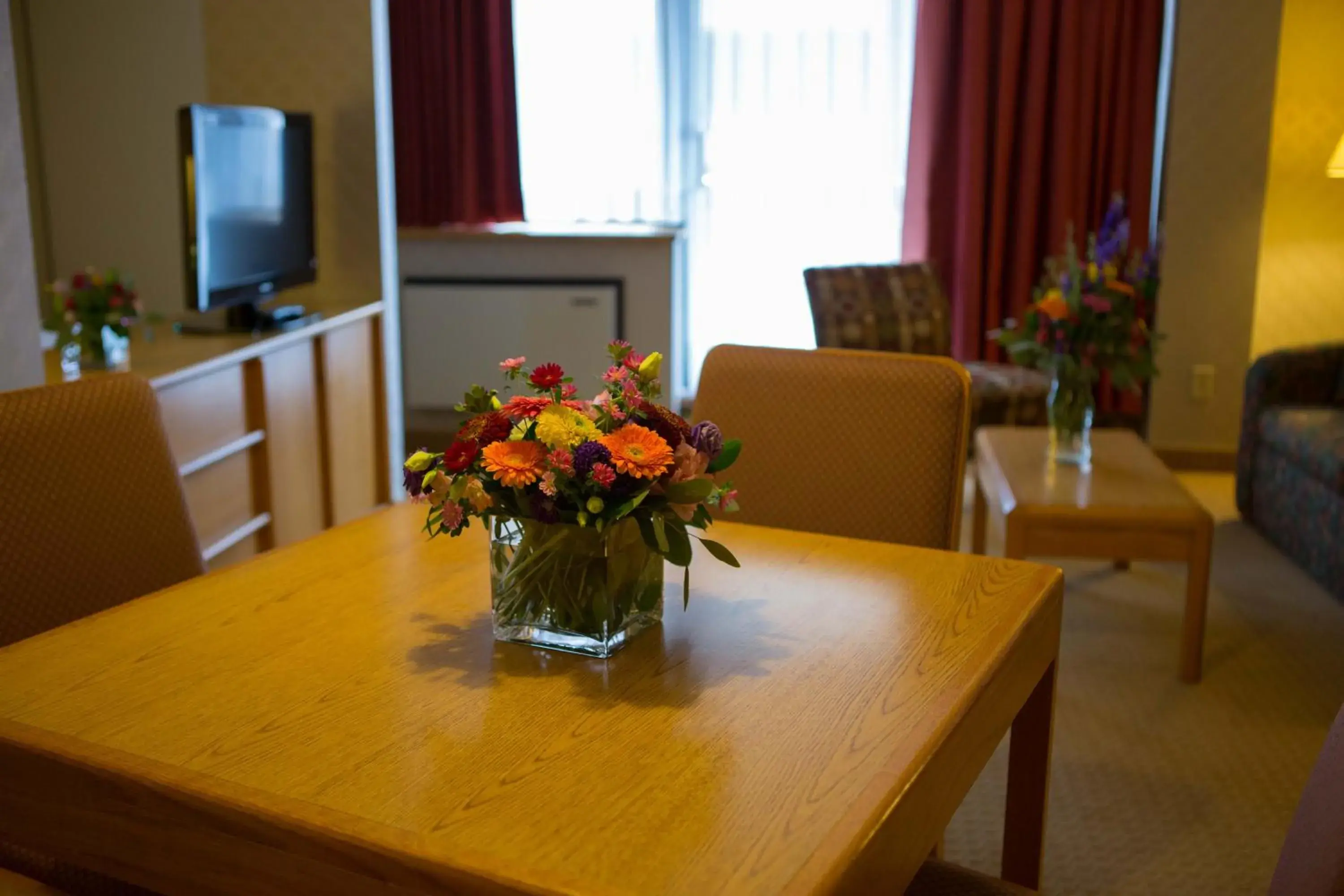 Seating Area in Cartier Place Suite Hotel