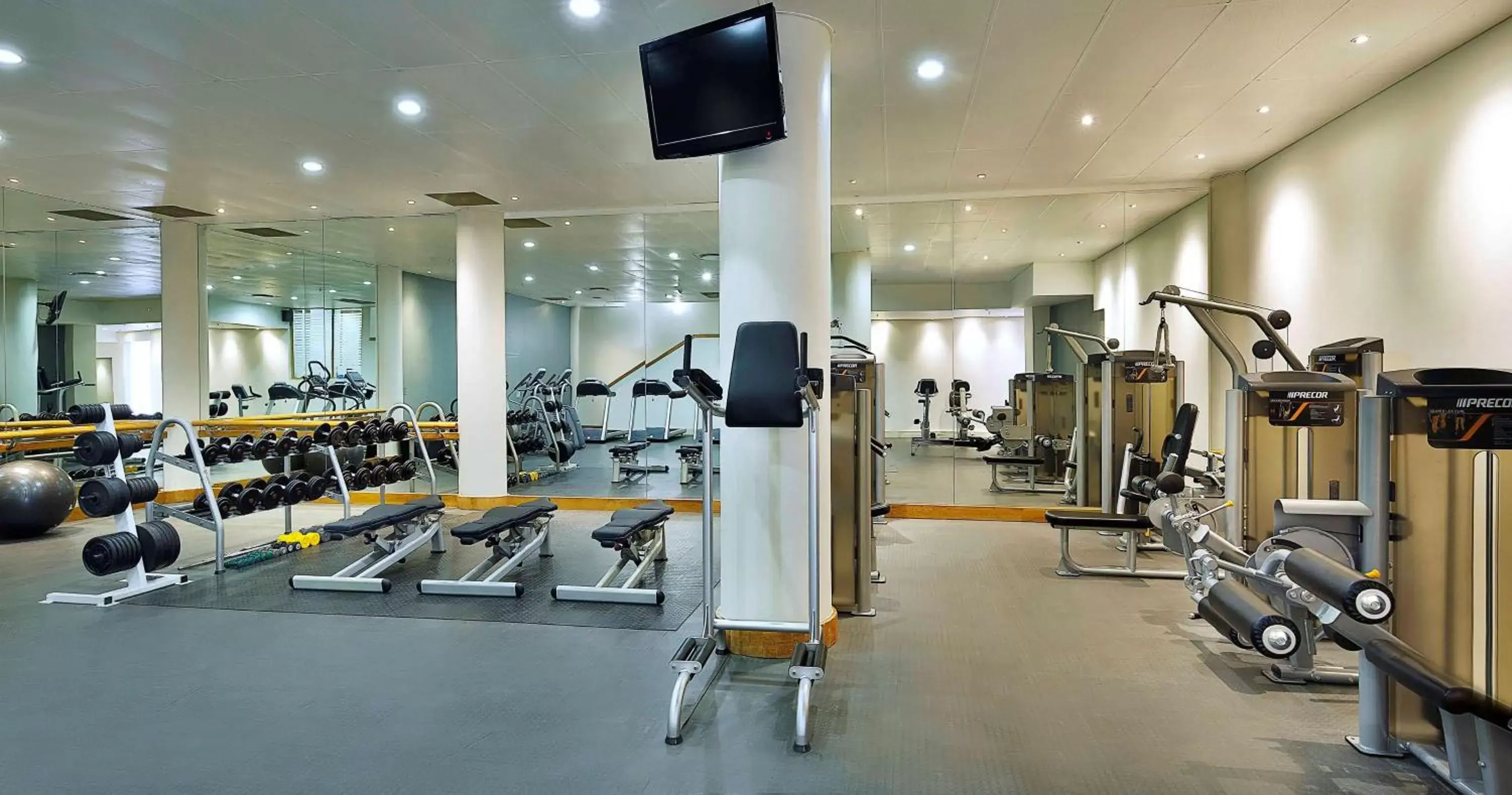 Fitness centre/facilities, Fitness Center/Facilities in Hilton Sandton