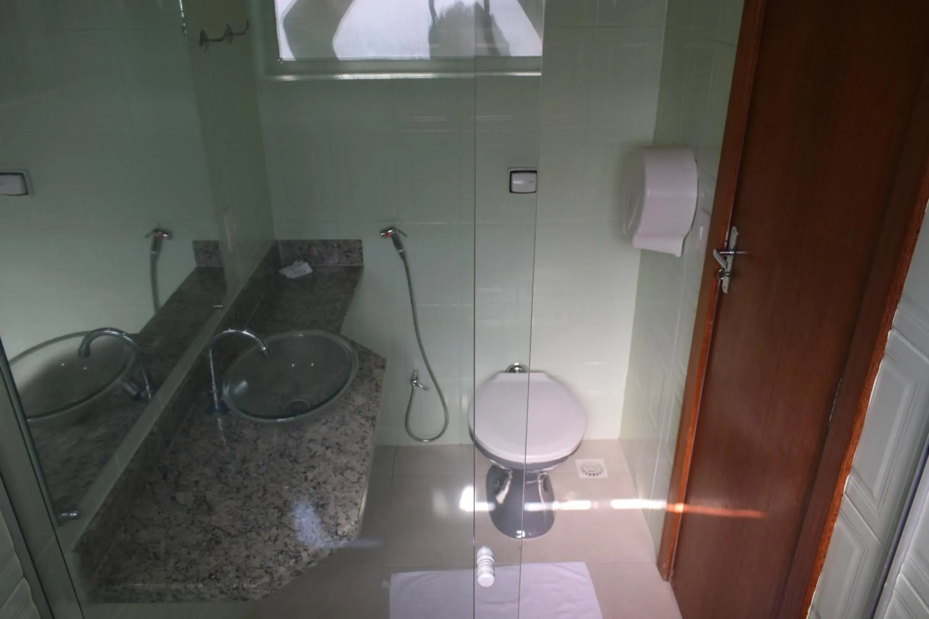 Bathroom in Duas Praias Hotel Pousada