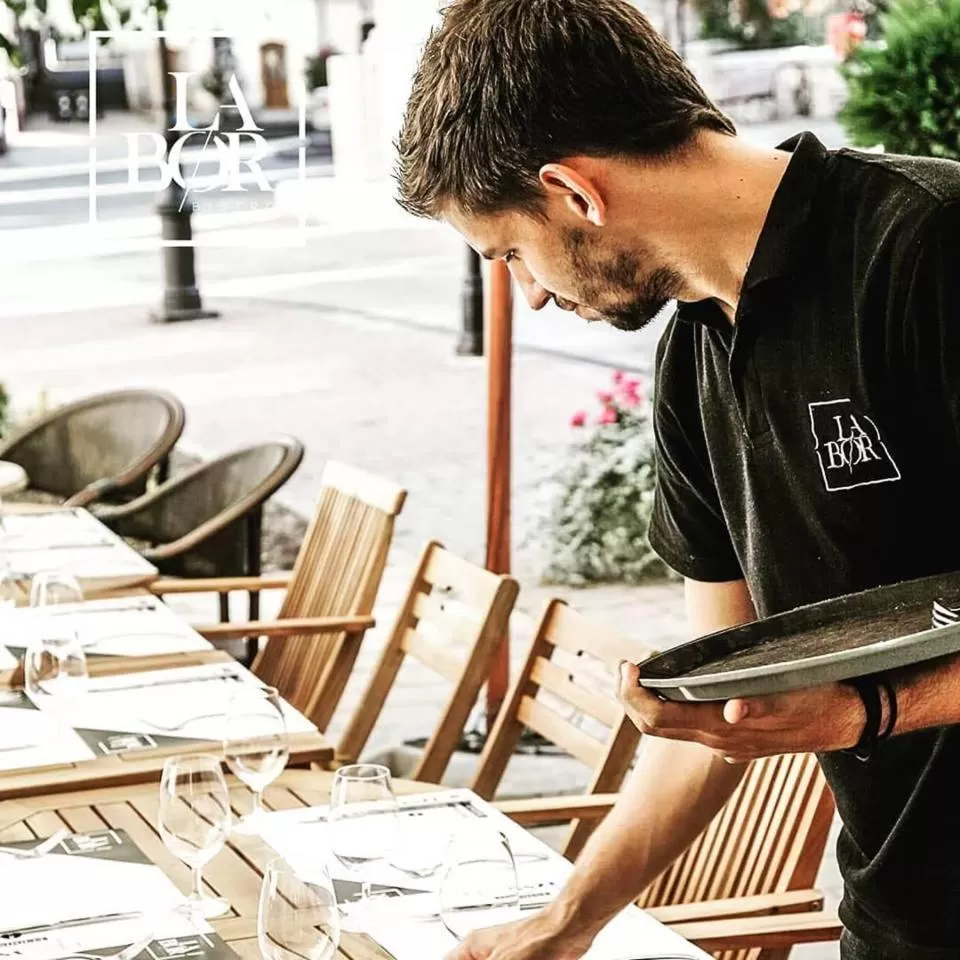 Restaurant/places to eat in LaBor Kvártély