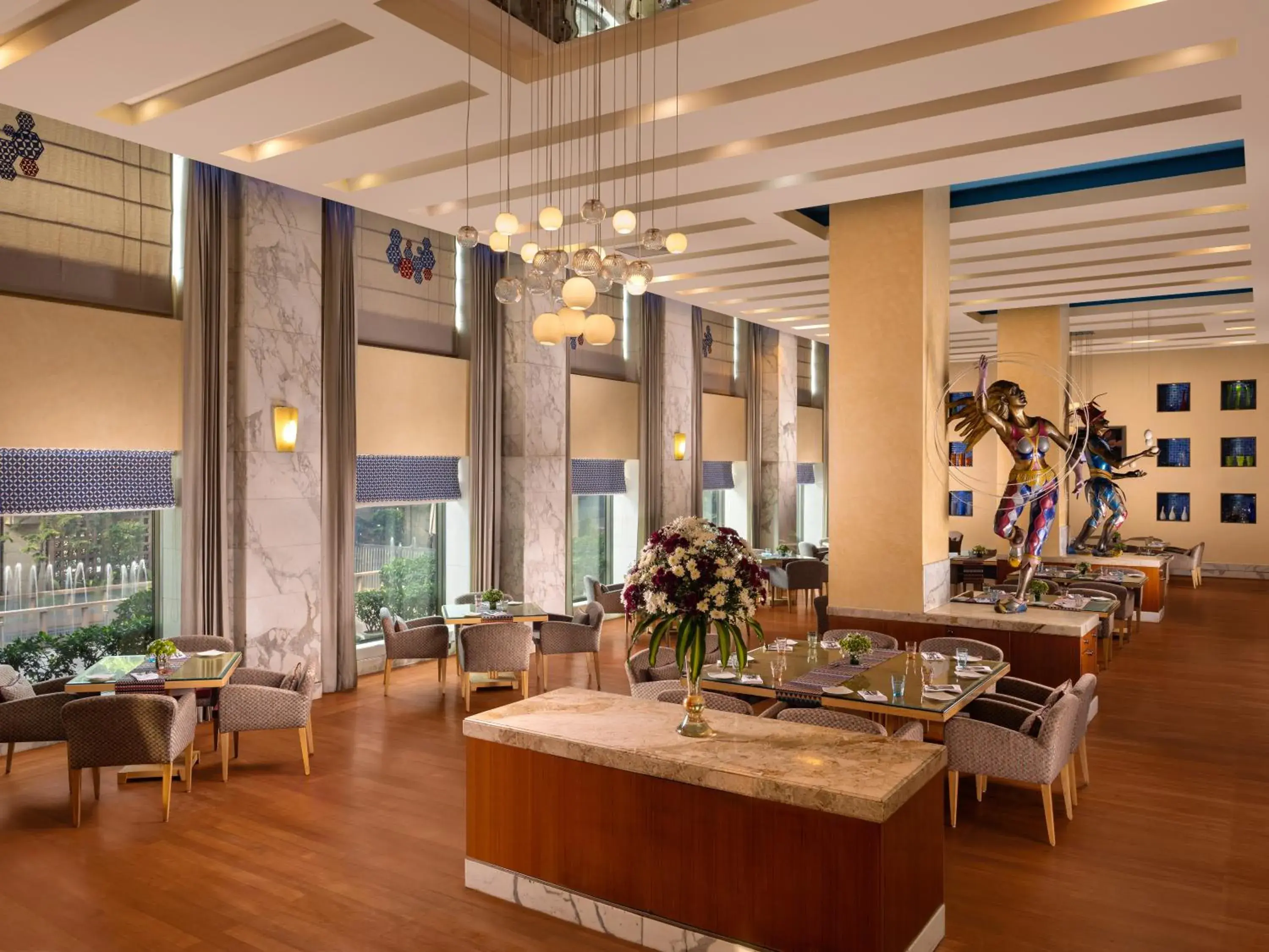 Restaurant/Places to Eat in Jaypee Vasant Continental