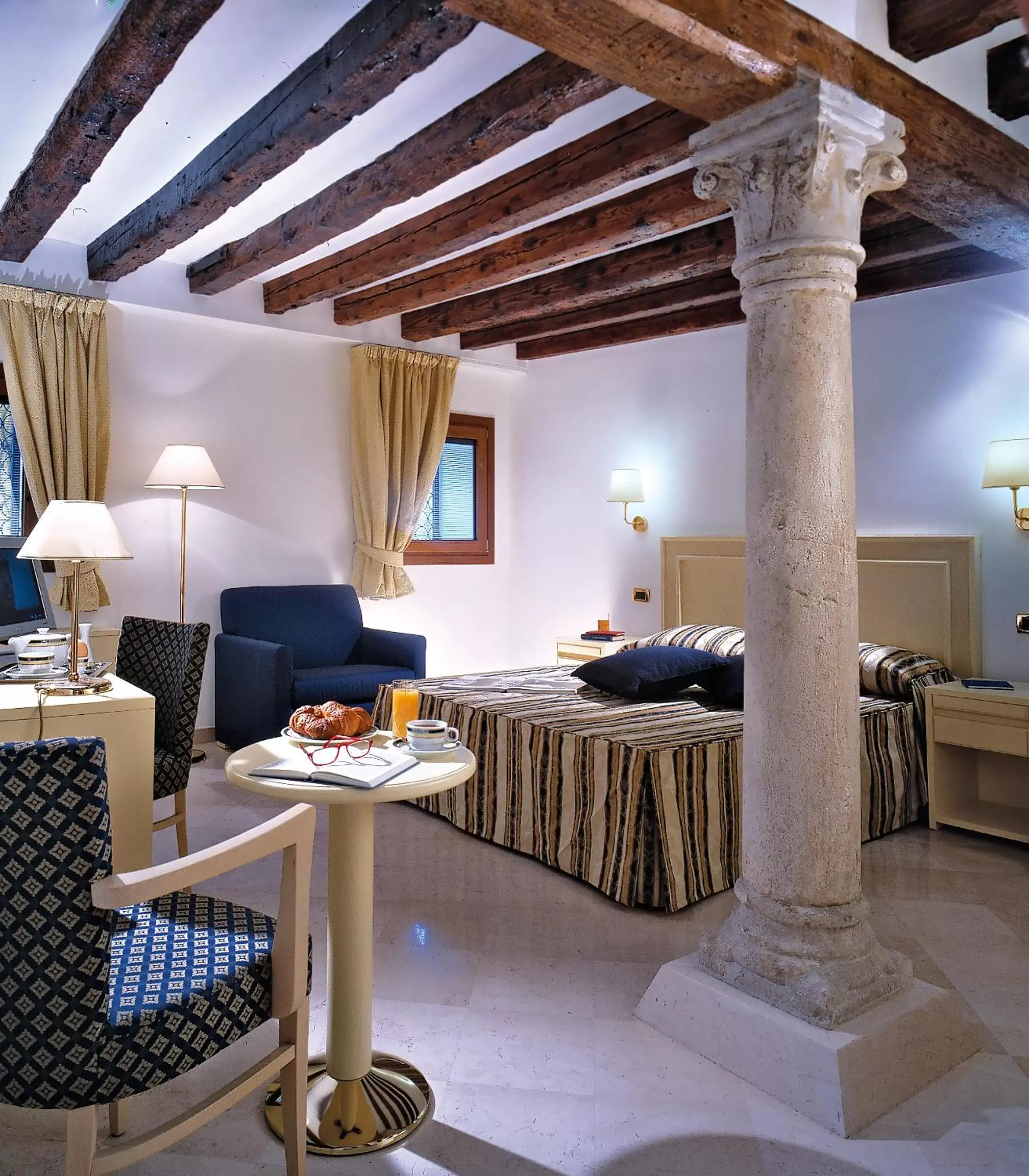 Bedroom, Bed in Hotel Giudecca Venezia