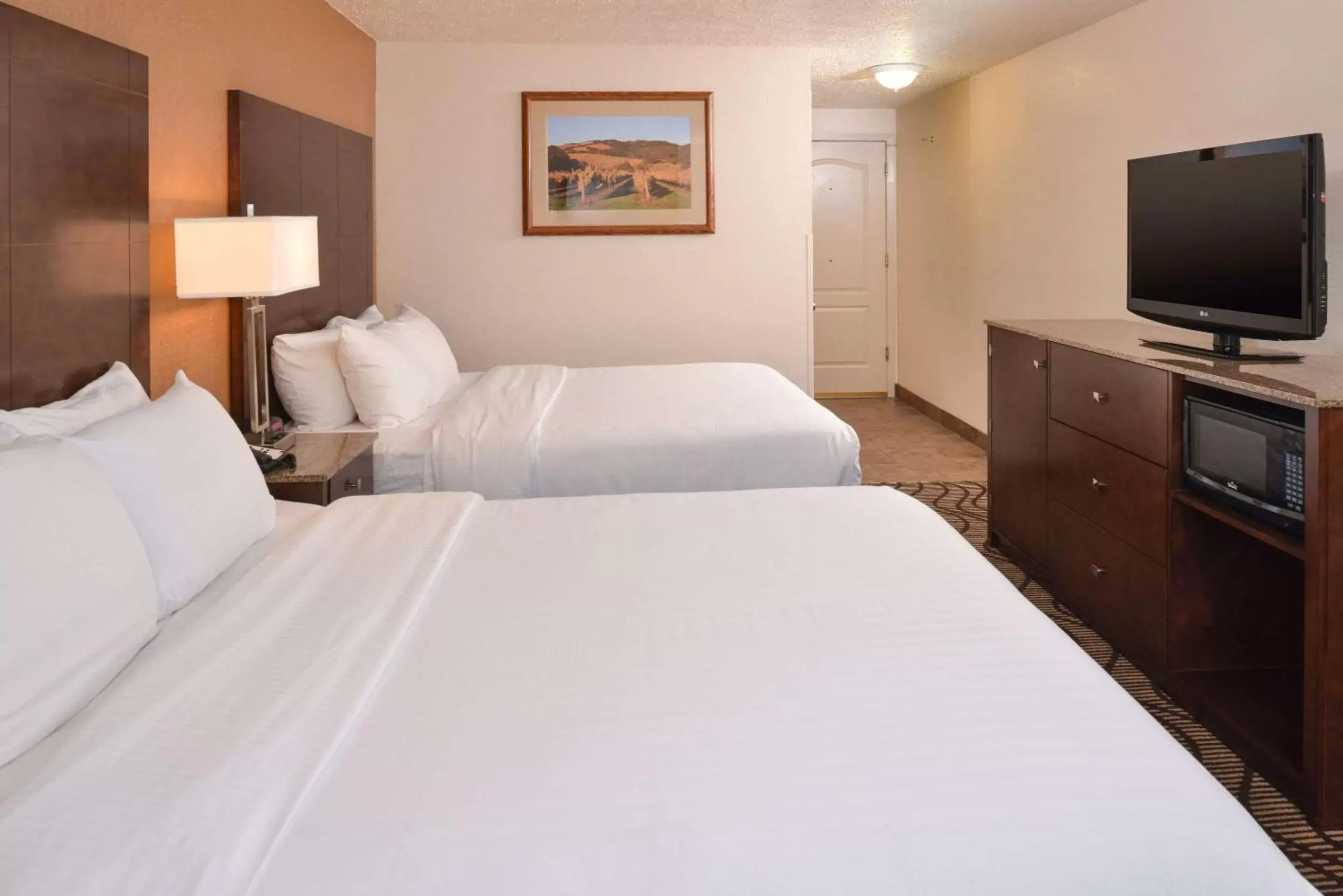Queen Room with Two Queen Beds - Accessible/Non-Smoking  in Quality Inn & Suites Downtown Walla Walla