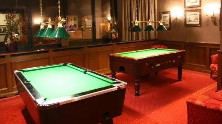 Billiards in Le Grand Hotel & Spa