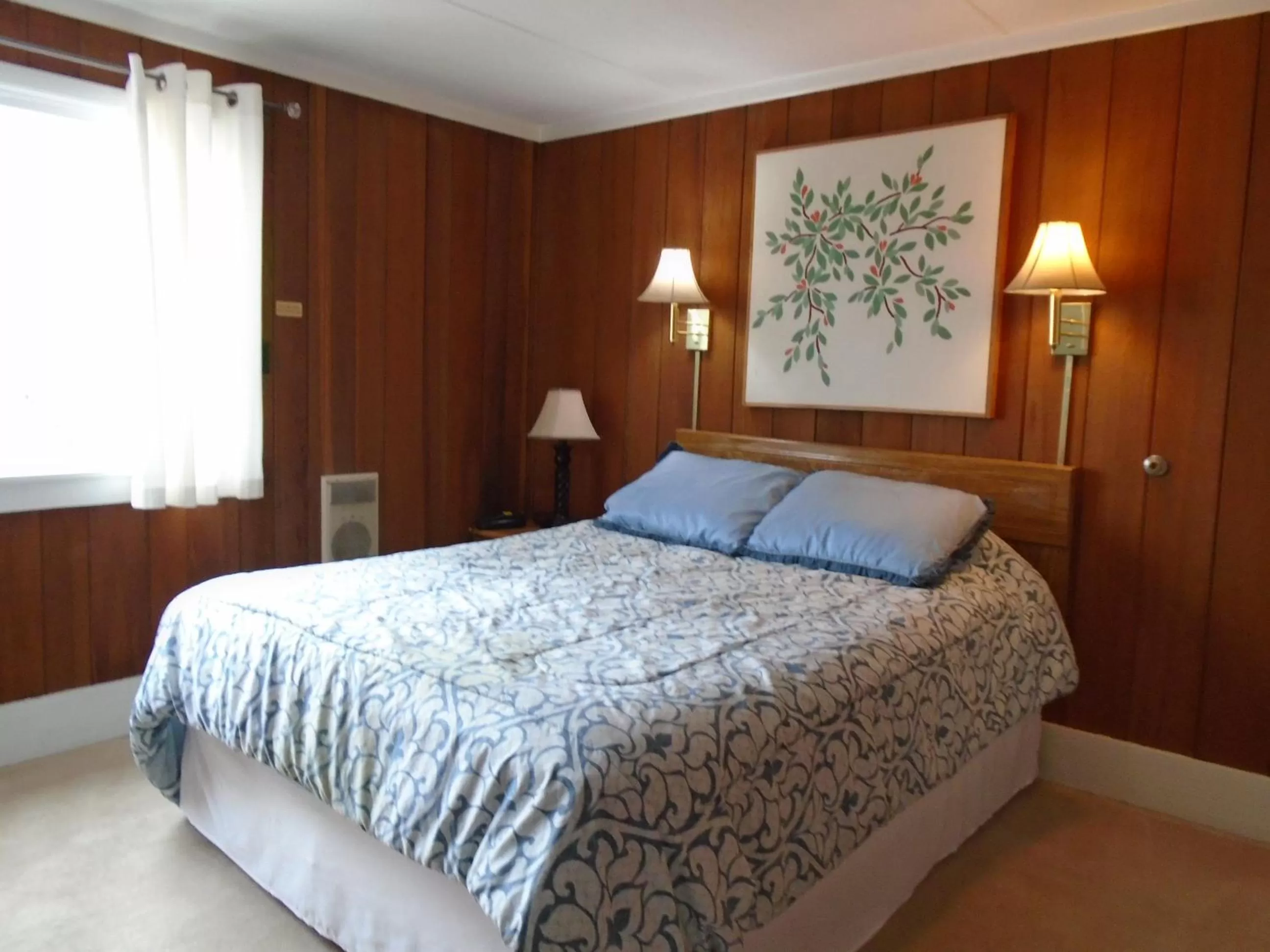 Bed in Cedar Village Condominiums