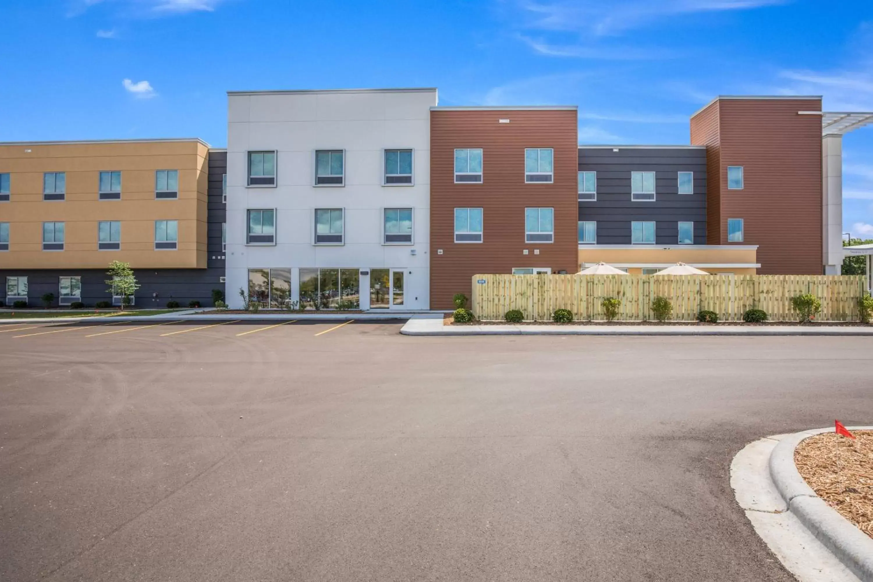 Property Building in Fairfield Inn & Suites Whitewater