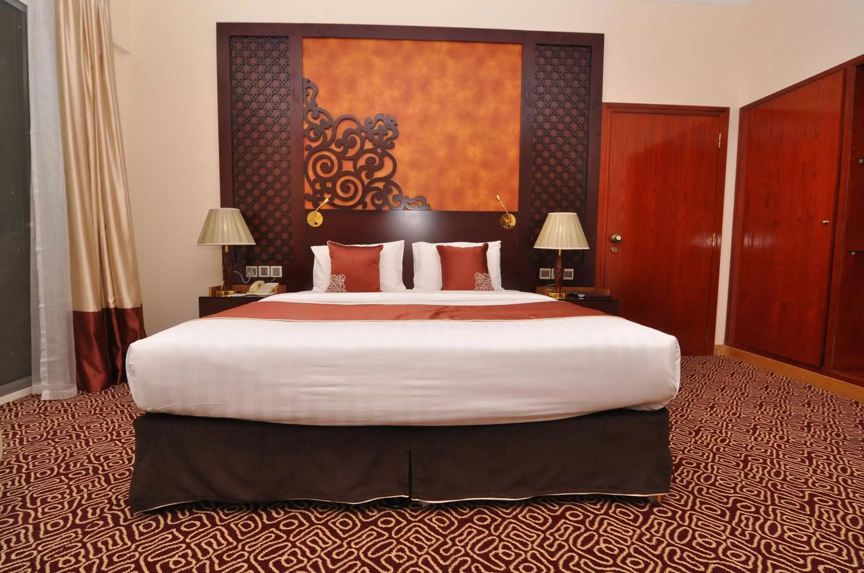 Bedroom, Room Photo in Dubai Grand Hotel by Fortune, Dubai Airport
