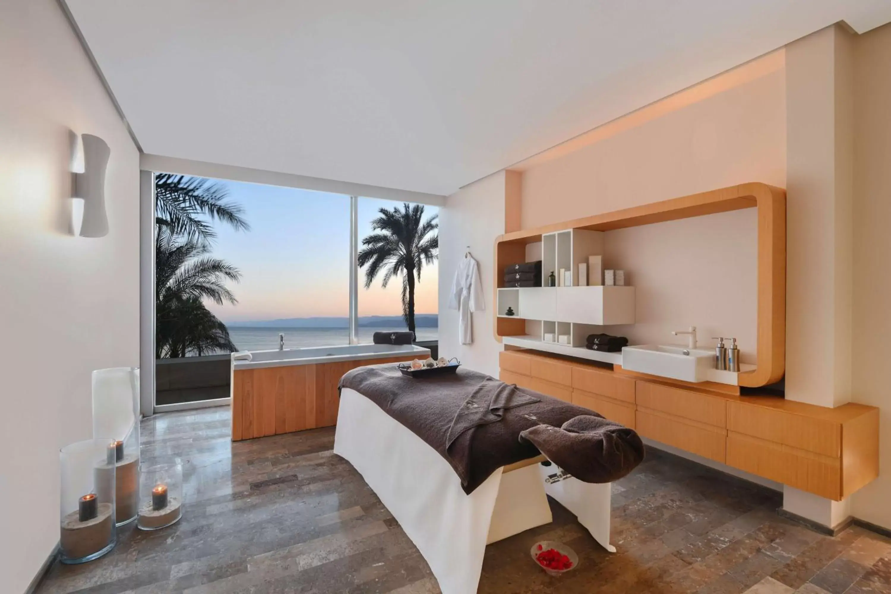 Spa and wellness centre/facilities, Kitchen/Kitchenette in Kempinski Hotel Aqaba