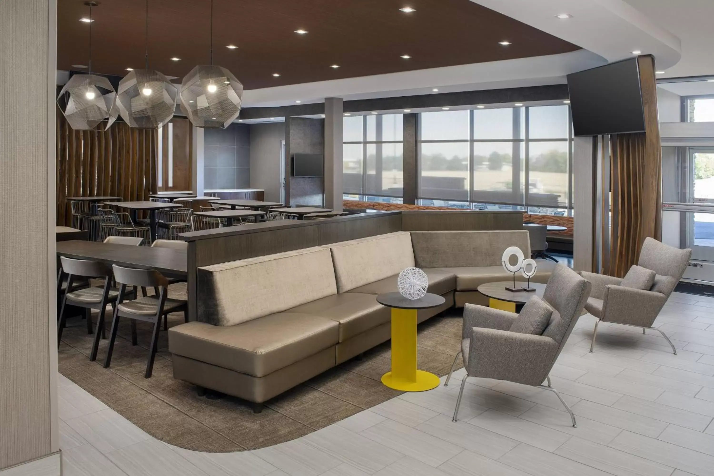 Breakfast, Seating Area in SpringHill Suites by Marriott Loveland Fort Collins/Windsor