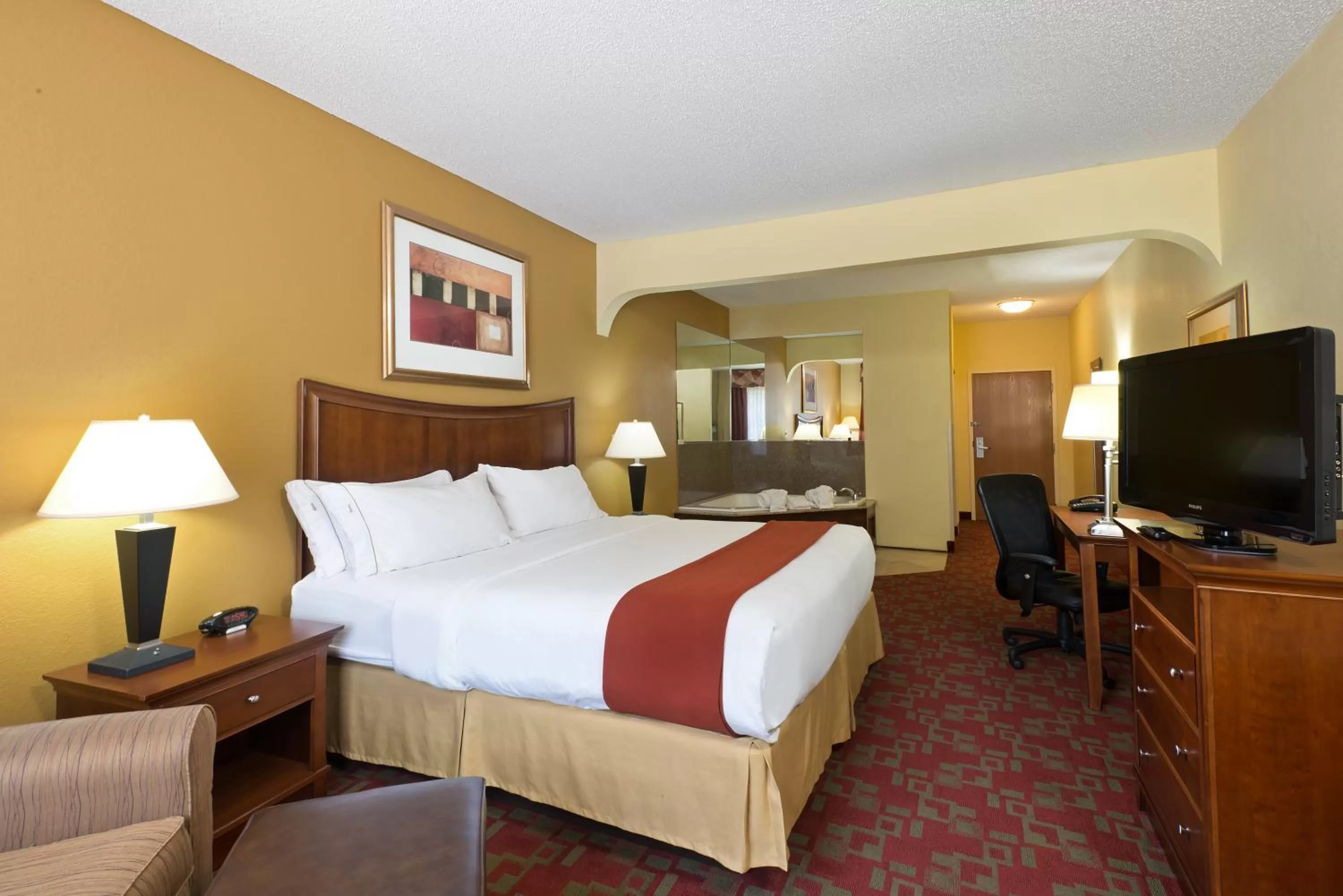 King Suite with Spa Bath - Non-Smoking in Holiday Inn Express Suites Little Rock West by IHG