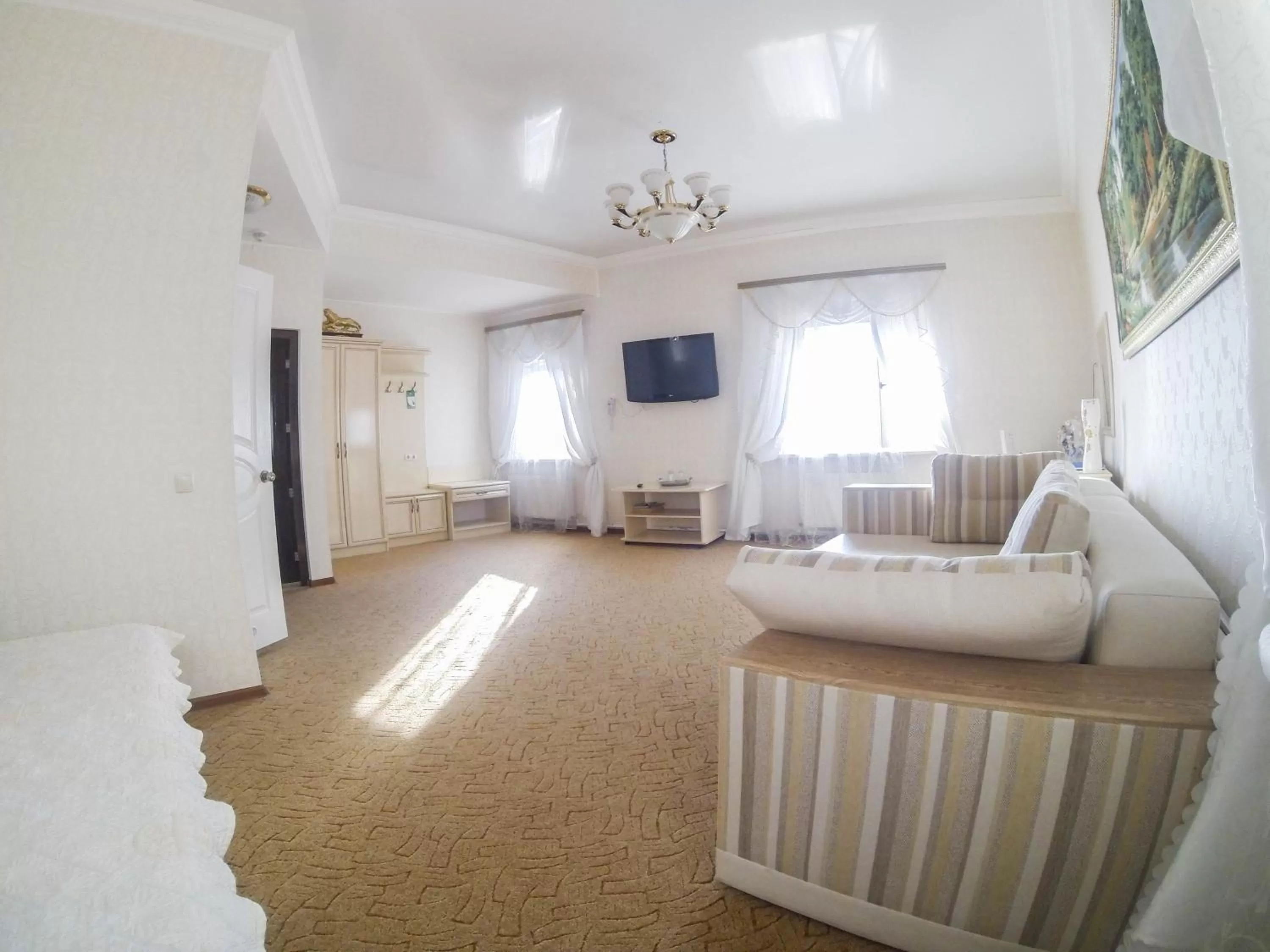 Restaurant/places to eat, Bed in Galian Hotel