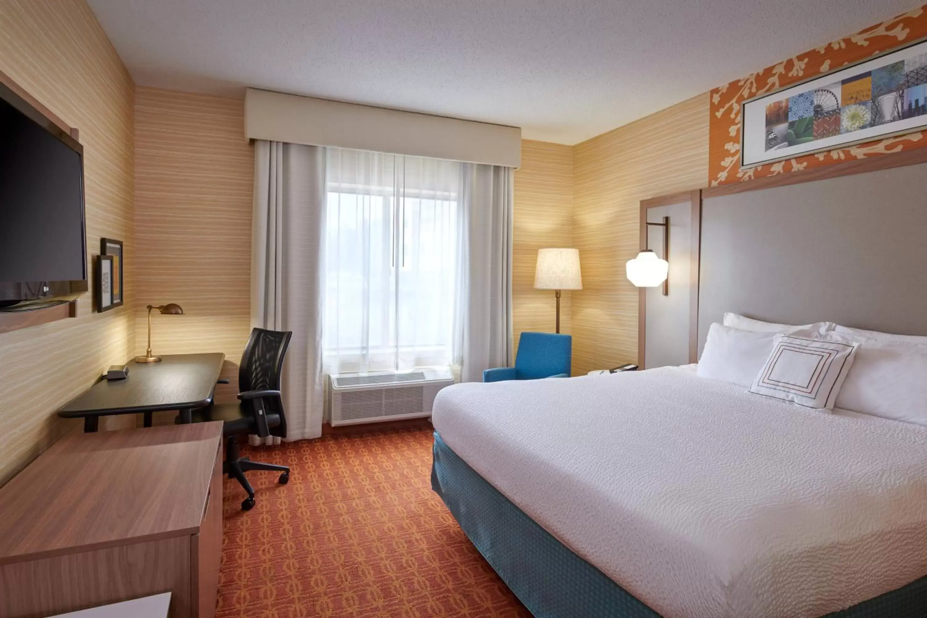 Bedroom, Bed in Fairfield Inn & Suites Detroit Farmington Hills