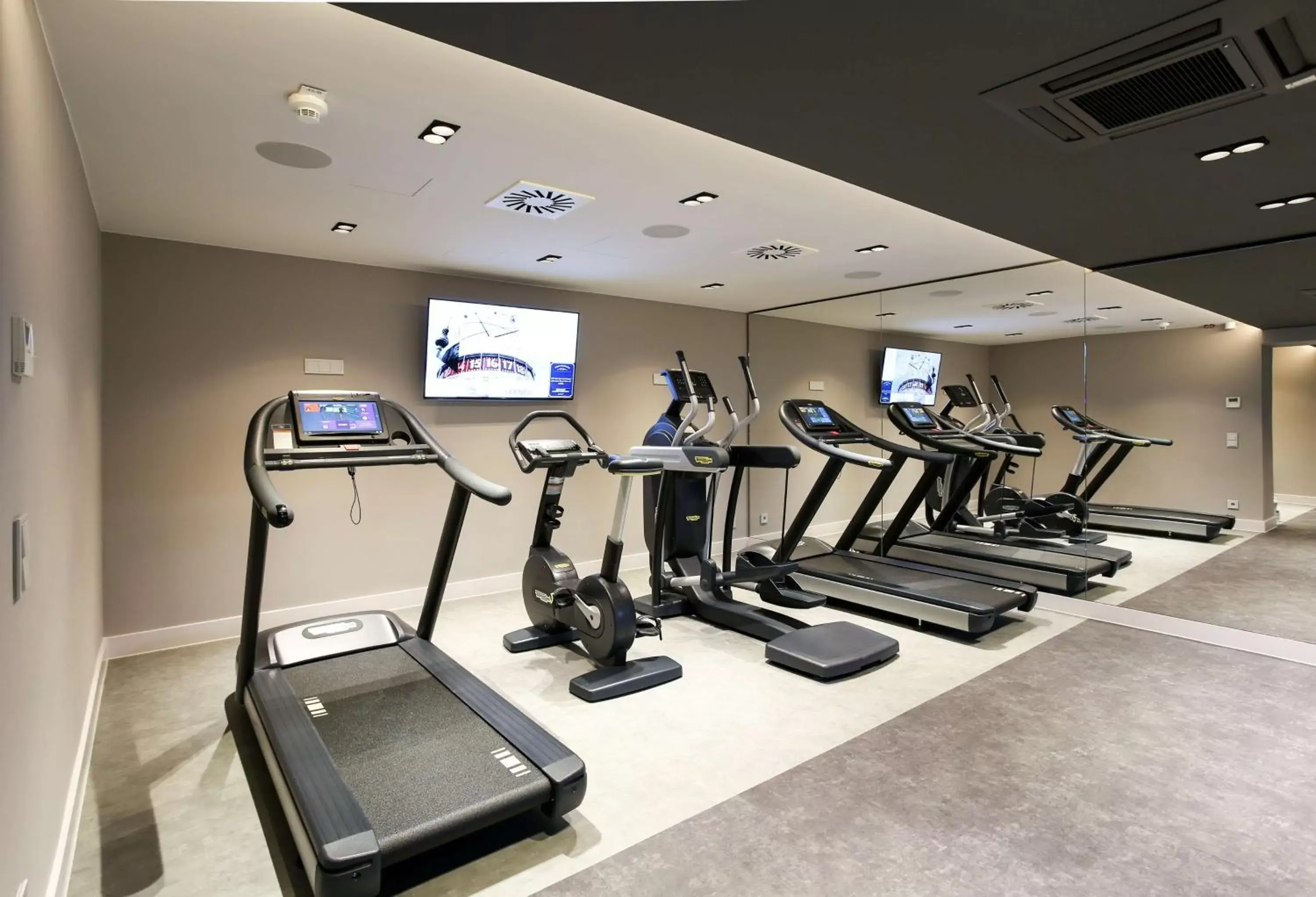 Fitness centre/facilities in art'otel berlin mitte, Powered by Radisson Hotels Fitness centre/facilities in art'otel berlin mitte, Powered by Radisson Hotels