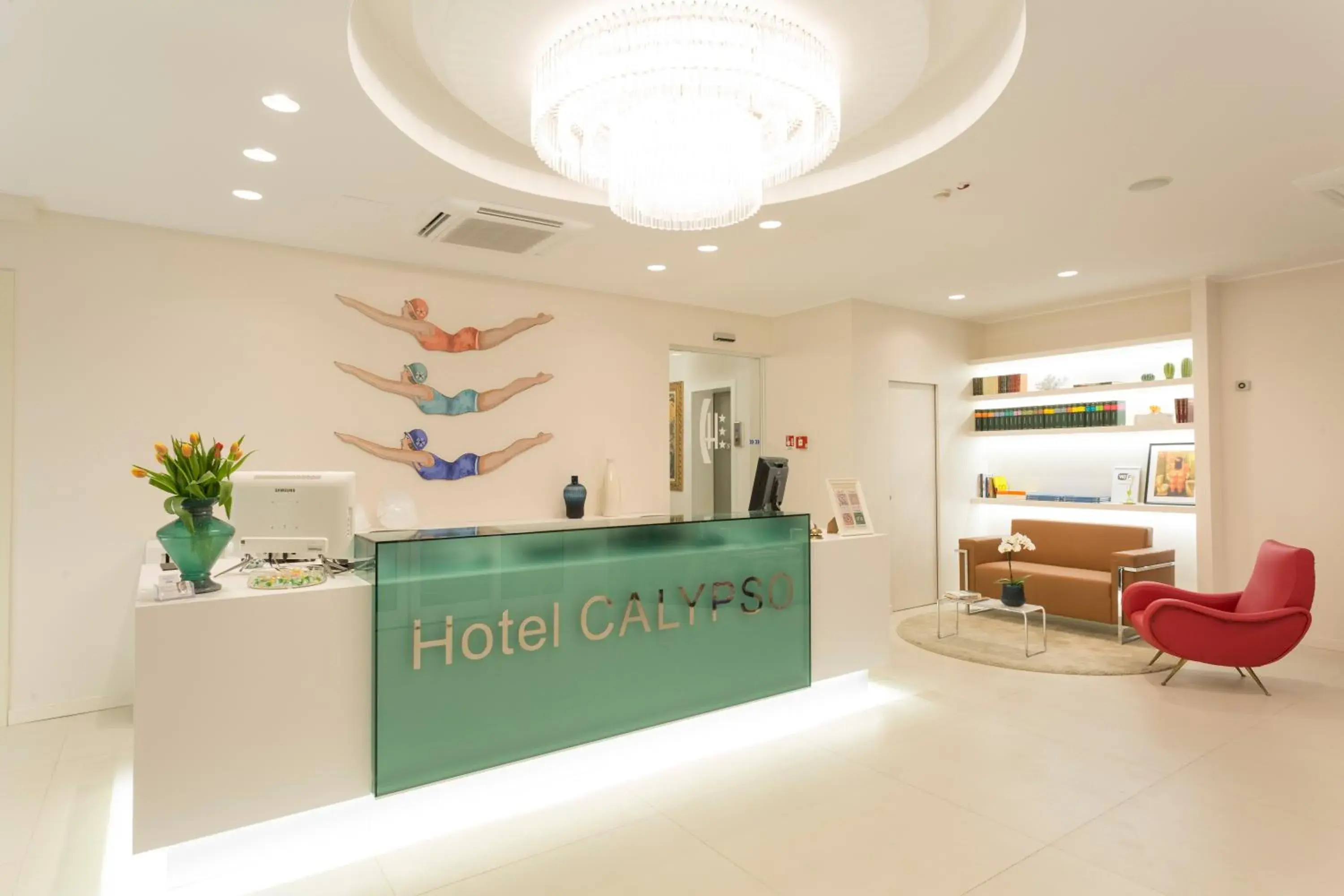 Communal lounge/ TV room, Lobby/Reception in Hotel Calypso