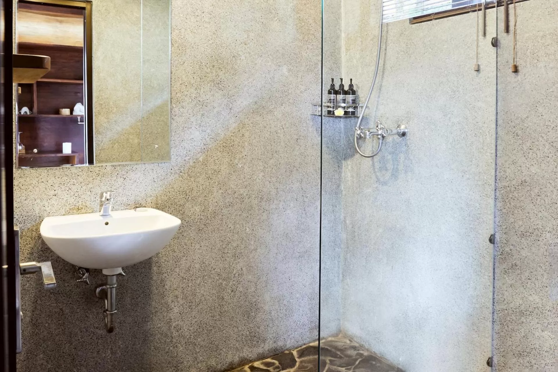 Shower in Outpost Ubud Penestanan