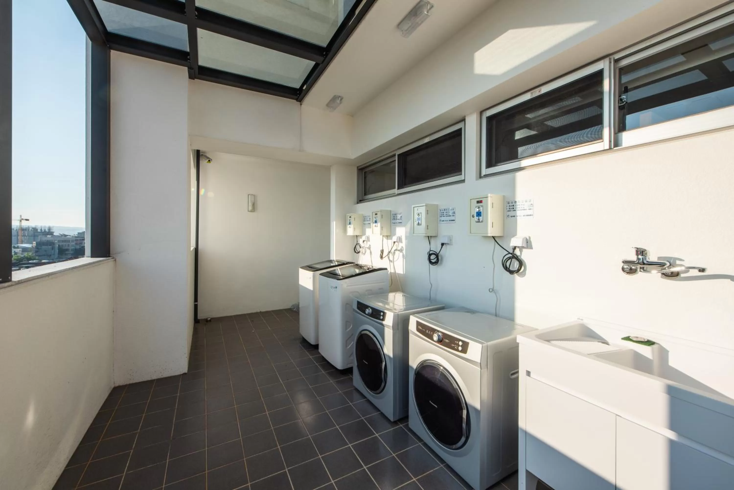 washing machine in Ramble Hotel