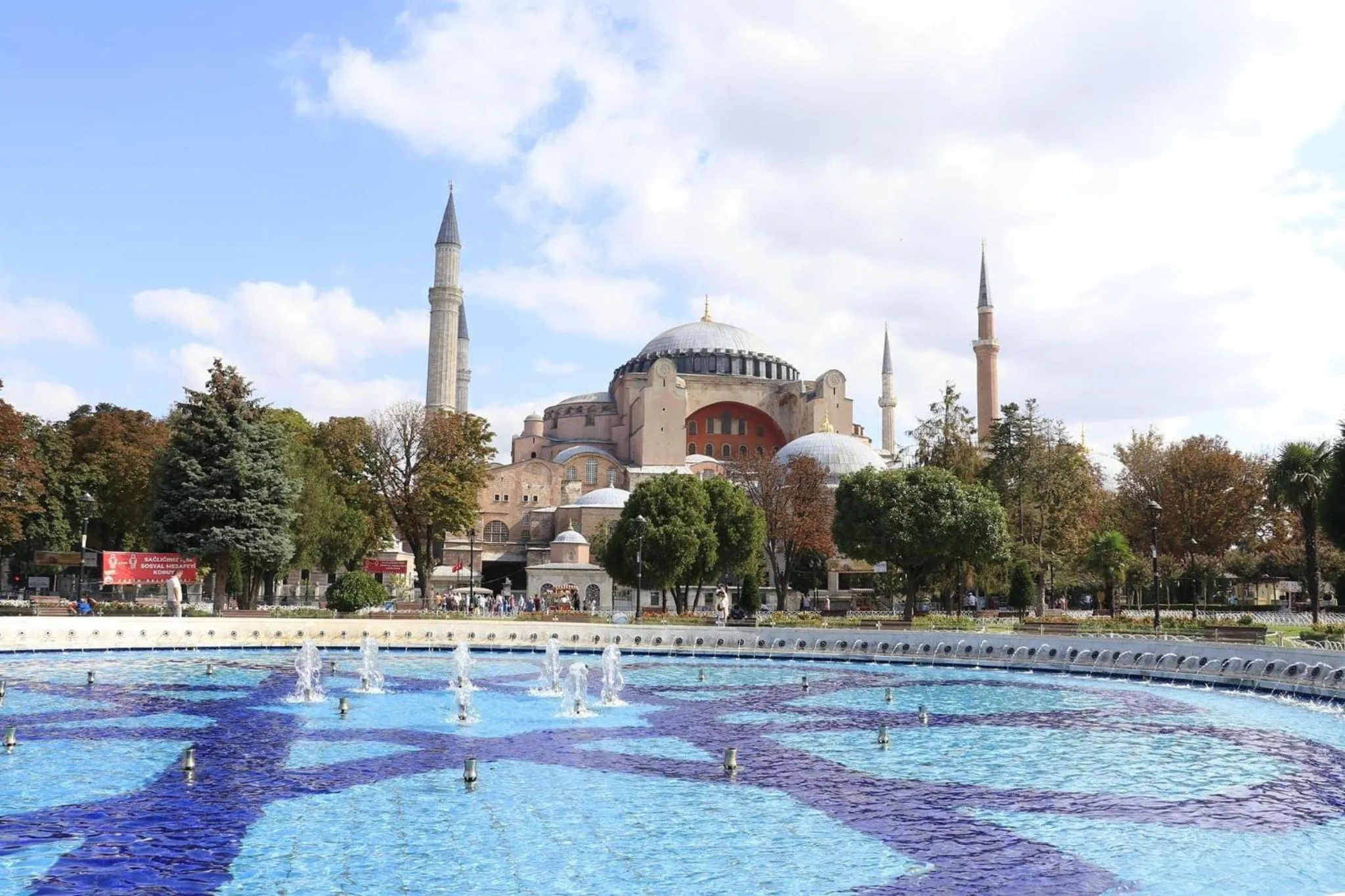 Nearby landmark, Swimming Pool in Paradise Hotel