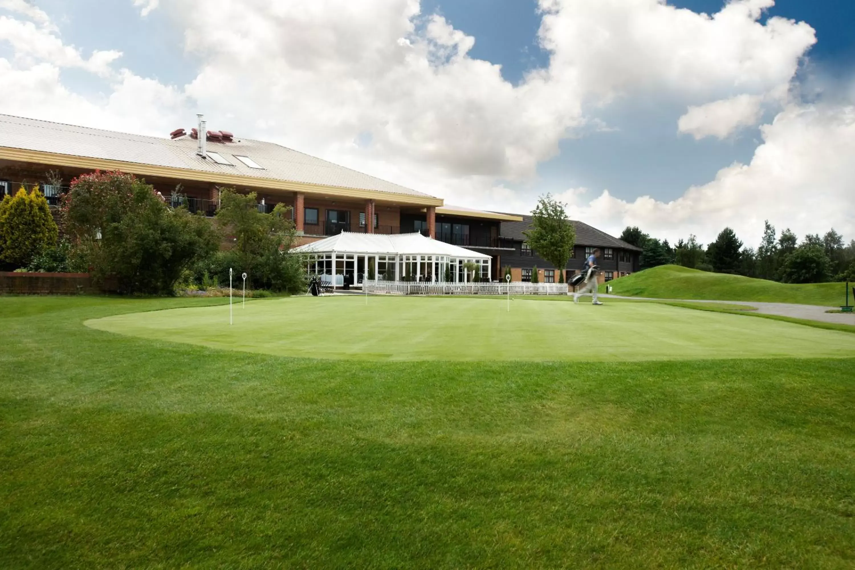 Activities, Garden in The Essex Golf & Country Club Hotel