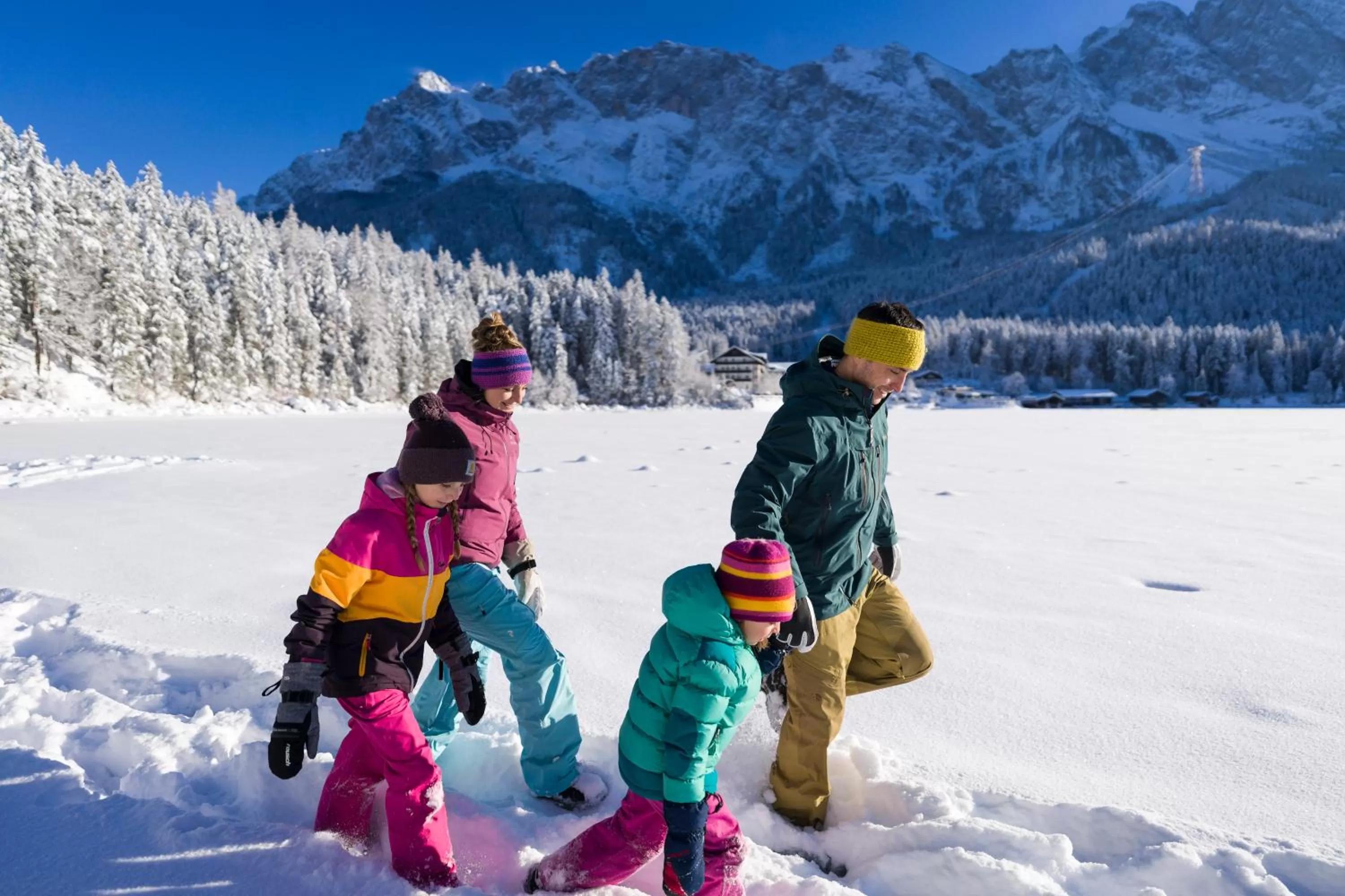 People in Eibsee Hotel