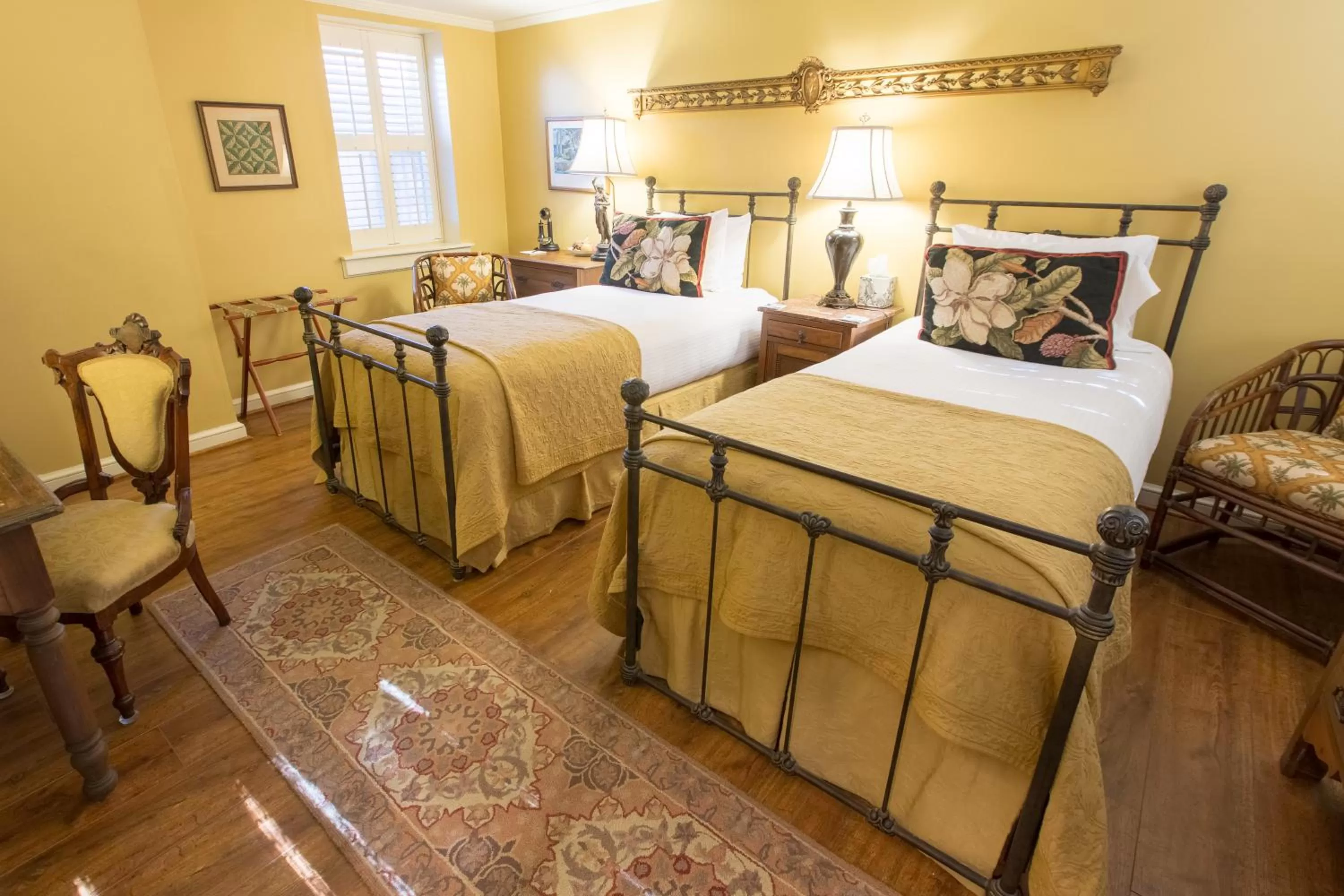 Bed in Ballastone Inn