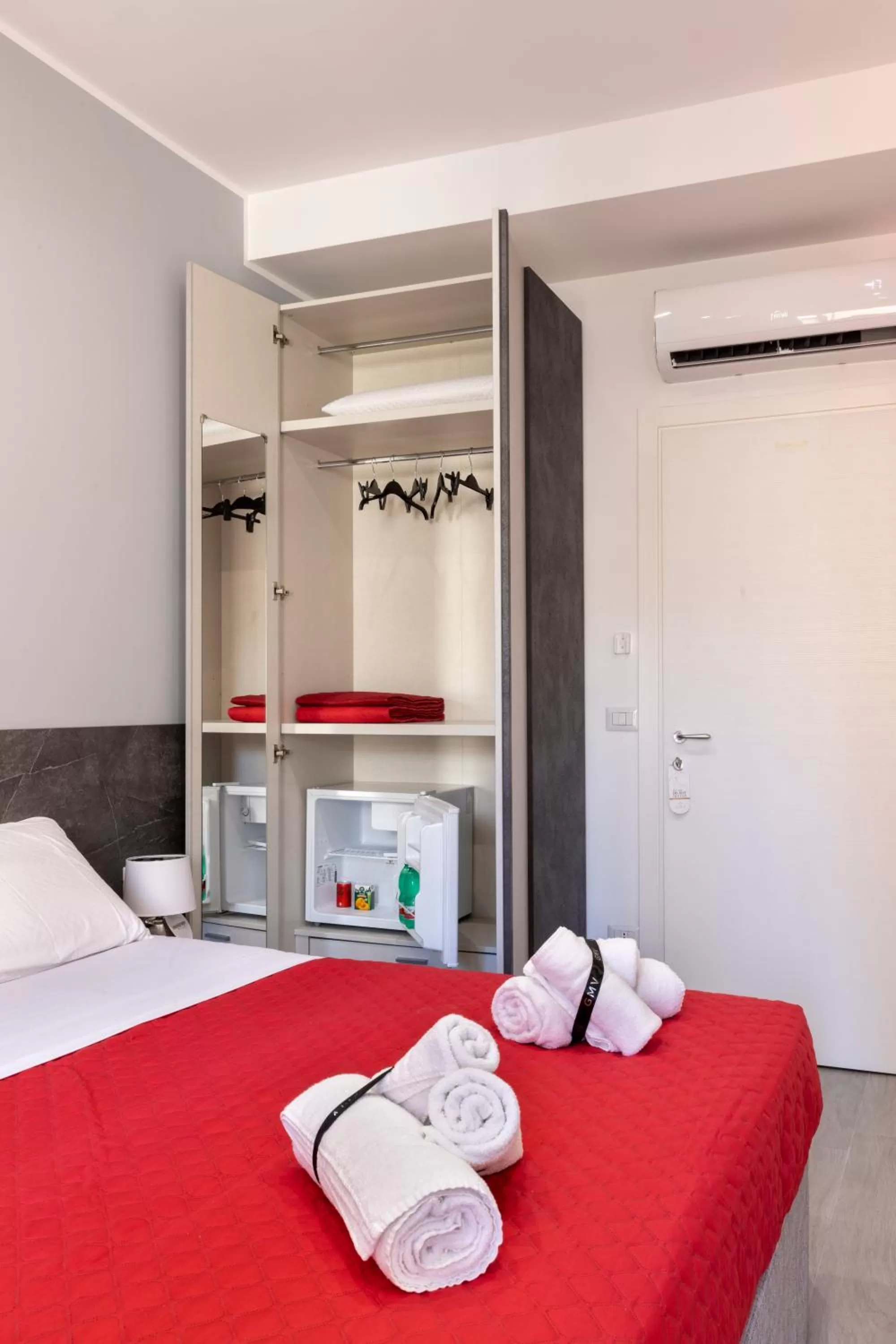 Bed in Partenope Guest House