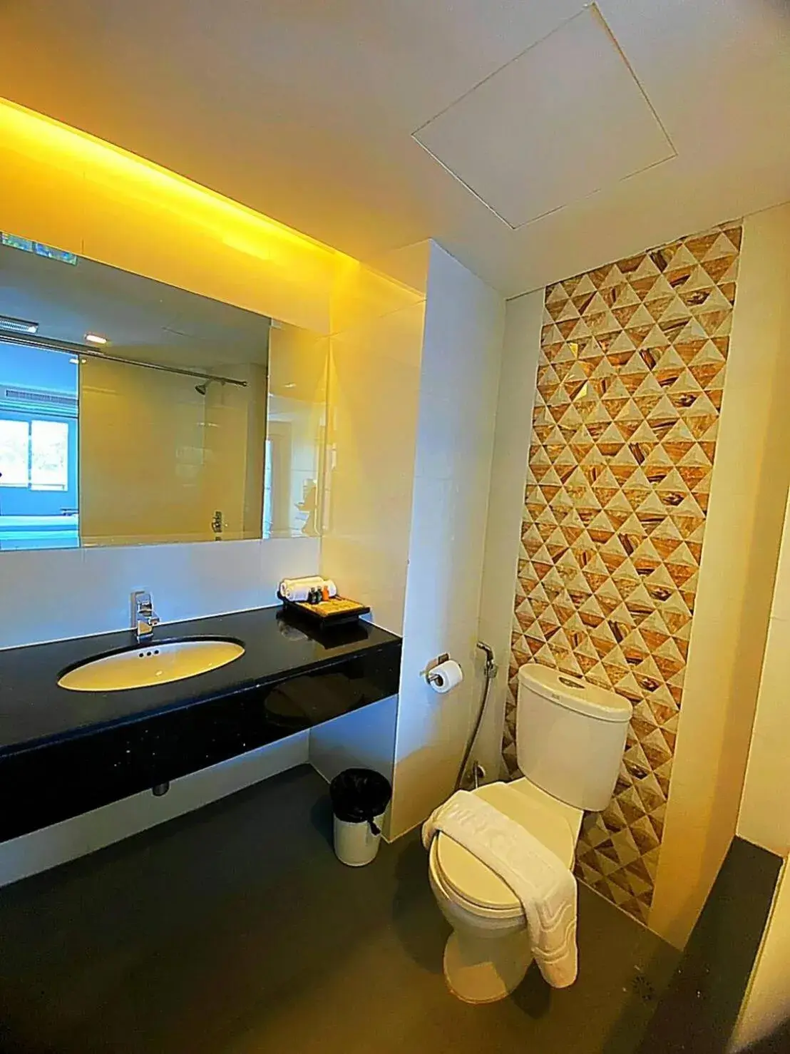 Bathroom in Royal Heritage Pavilion Jomtien Hotel