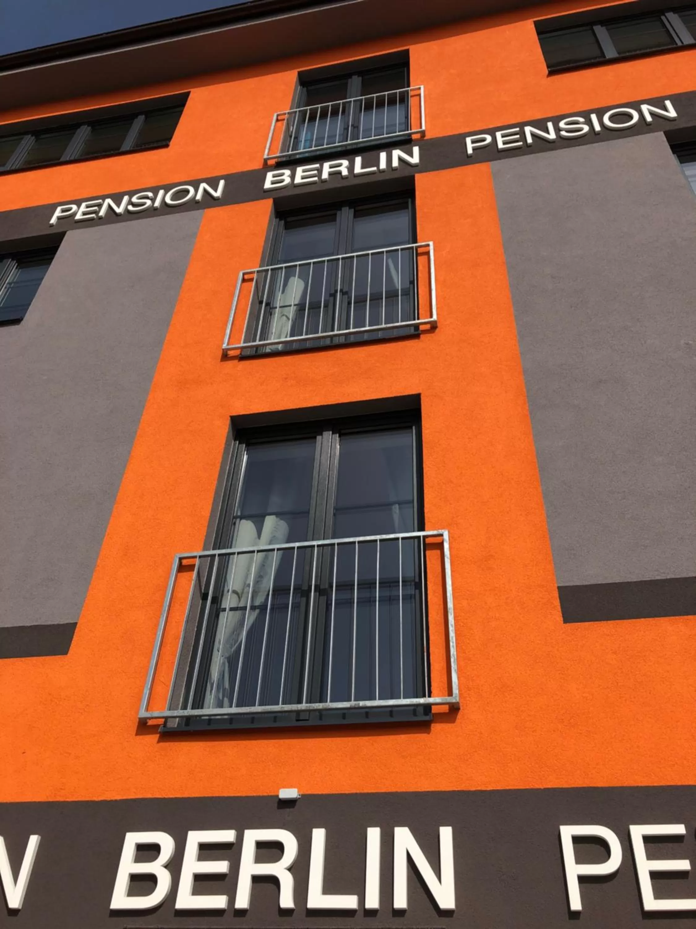 Property building in Pension Berlin