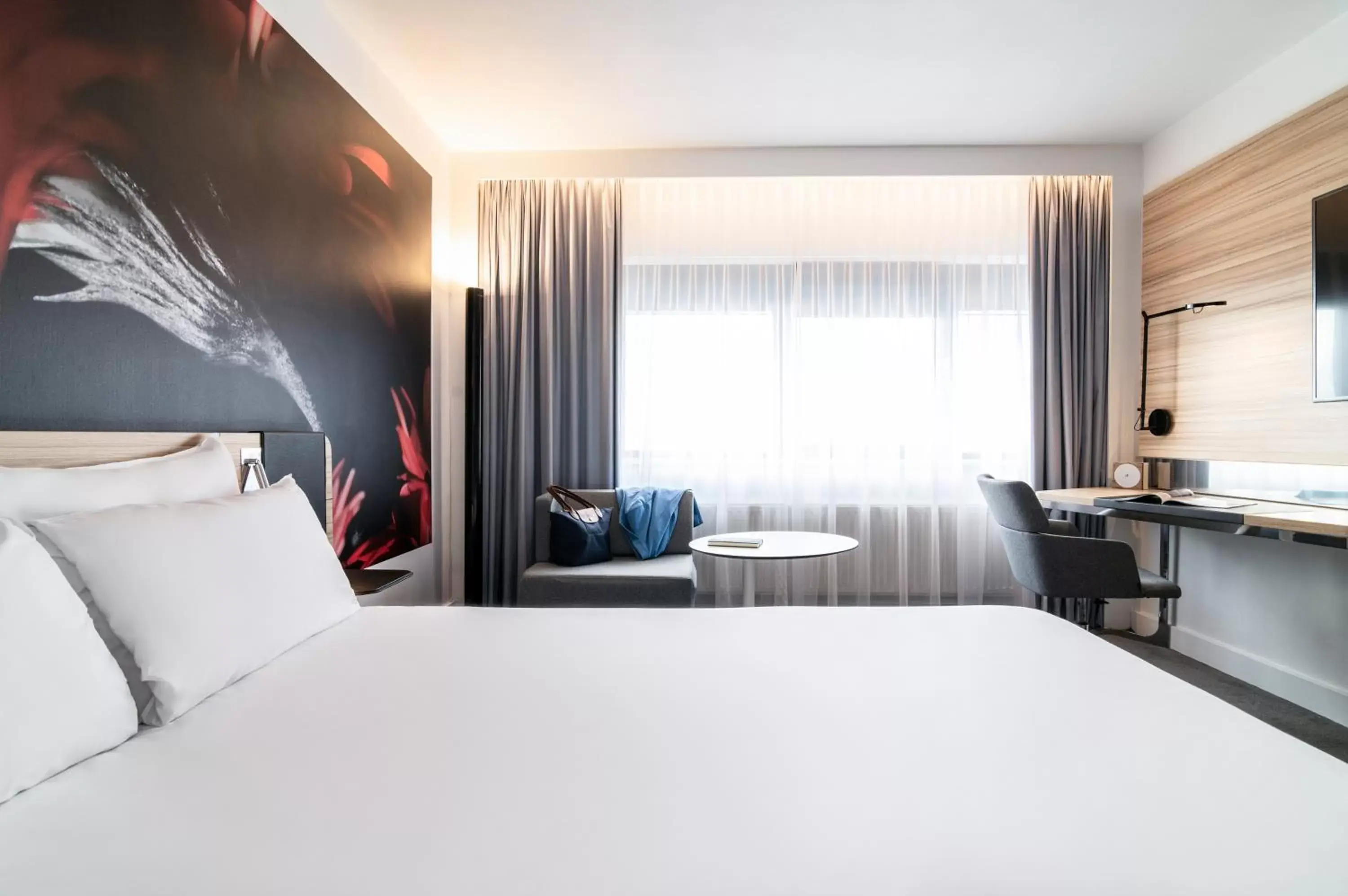 Bedroom, Bed in Novotel Amsterdam City