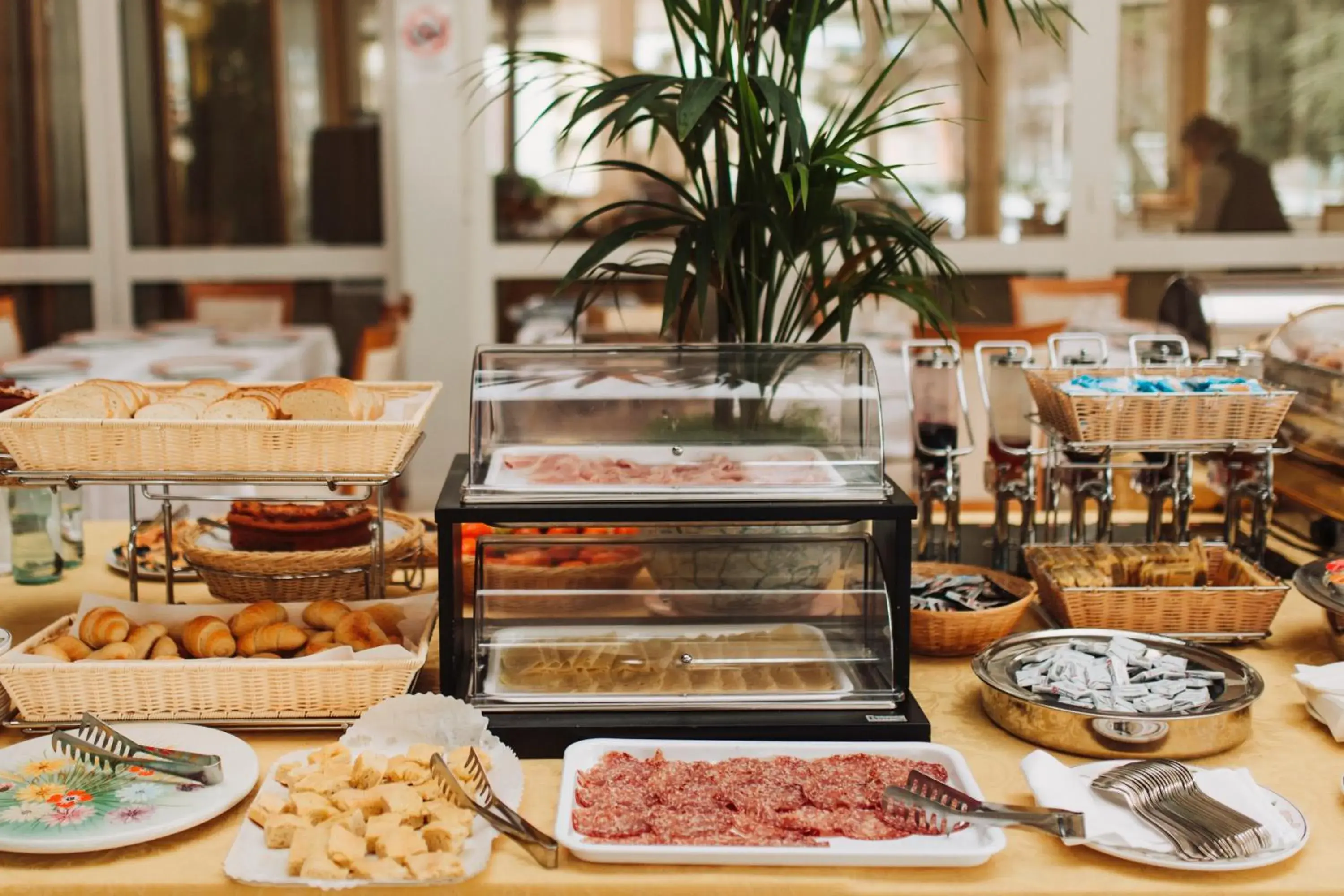 Breakfast, Food in Grand Hotel Excelsior