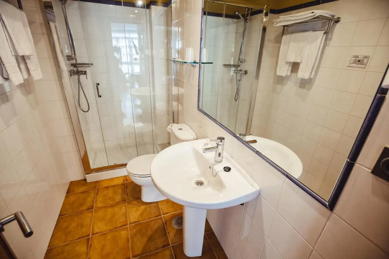 Bathroom in Hotel El Sella