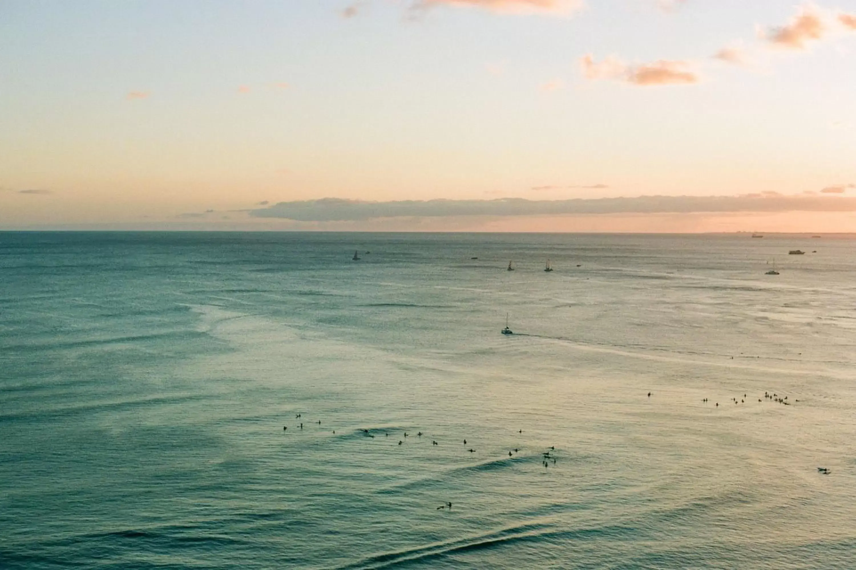 Beach, Sunrise/Sunset in Waikiki Beach Marriott Resort & Spa