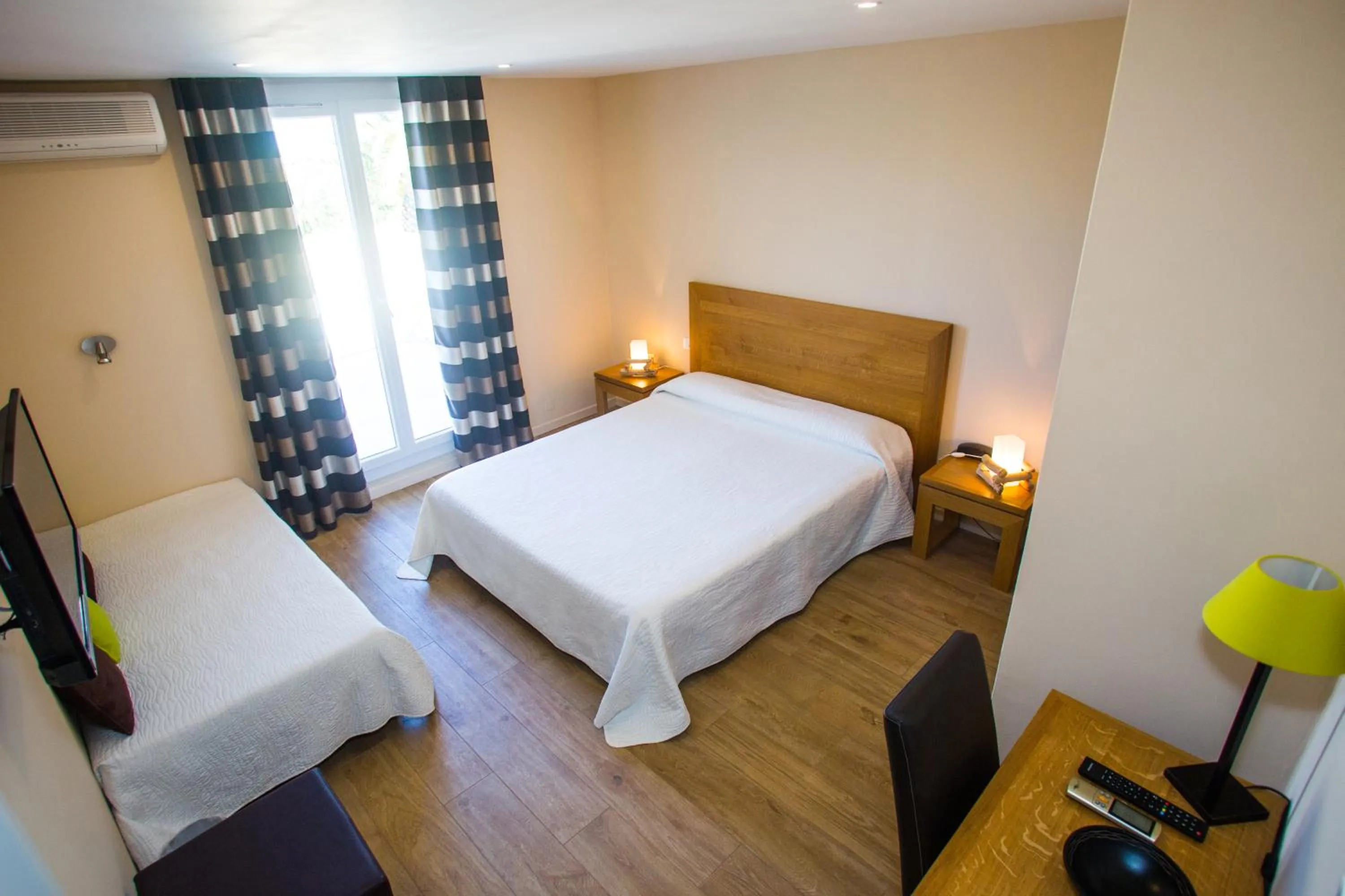 Bedroom, Bed in Hotel Cesario