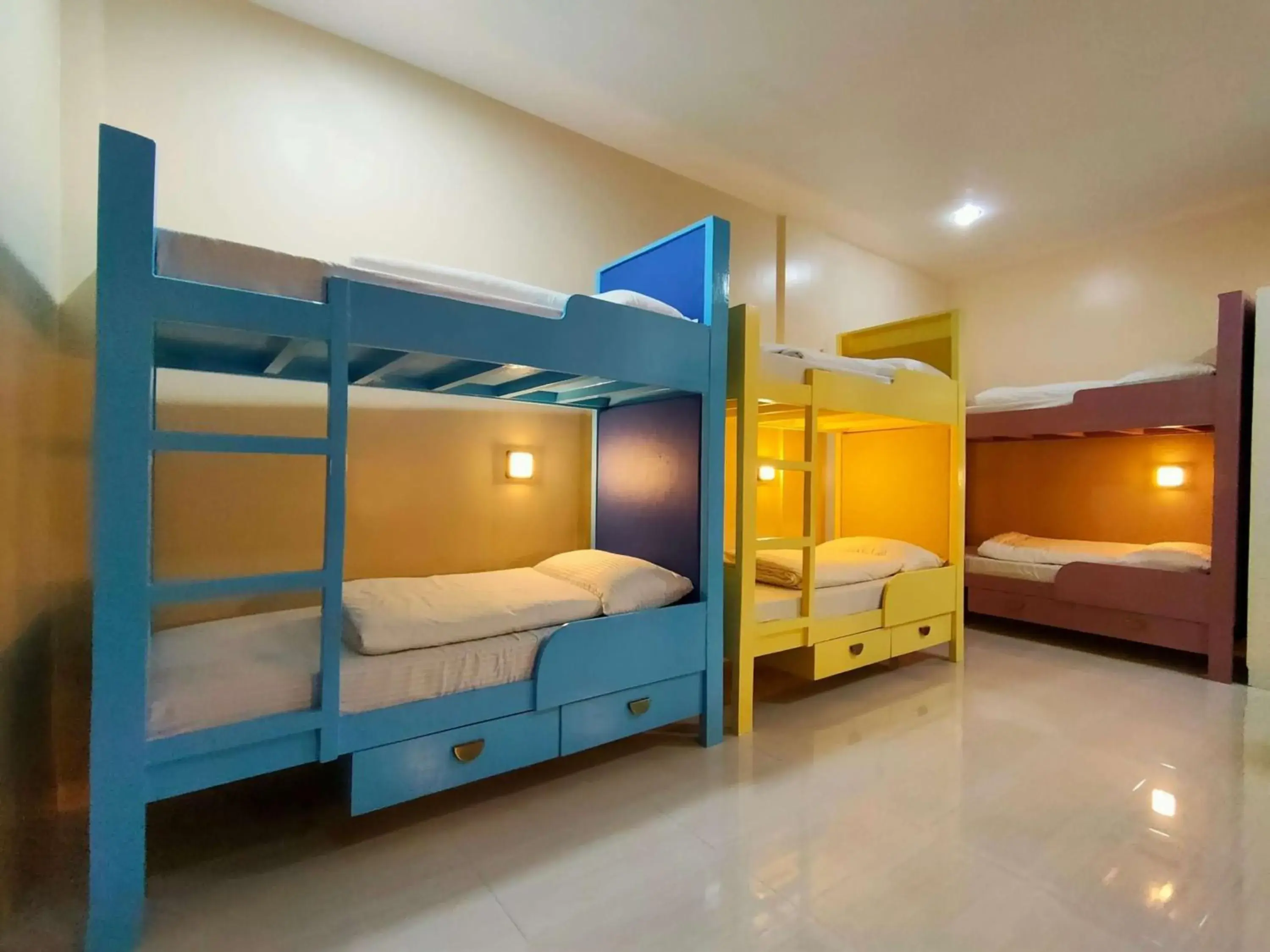 Bed, Bunk Bed in Sea Horizon Resort