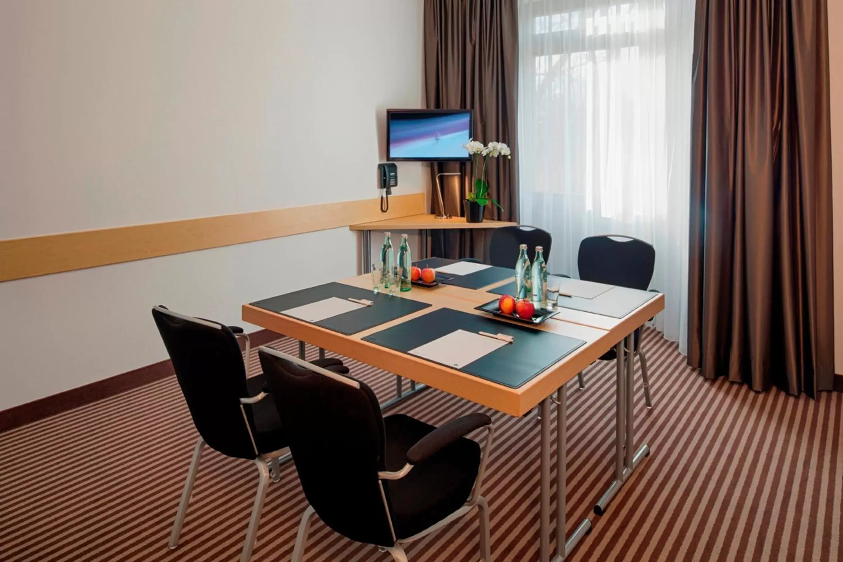 Business facilities in Mövenpick Hotel München-Airport