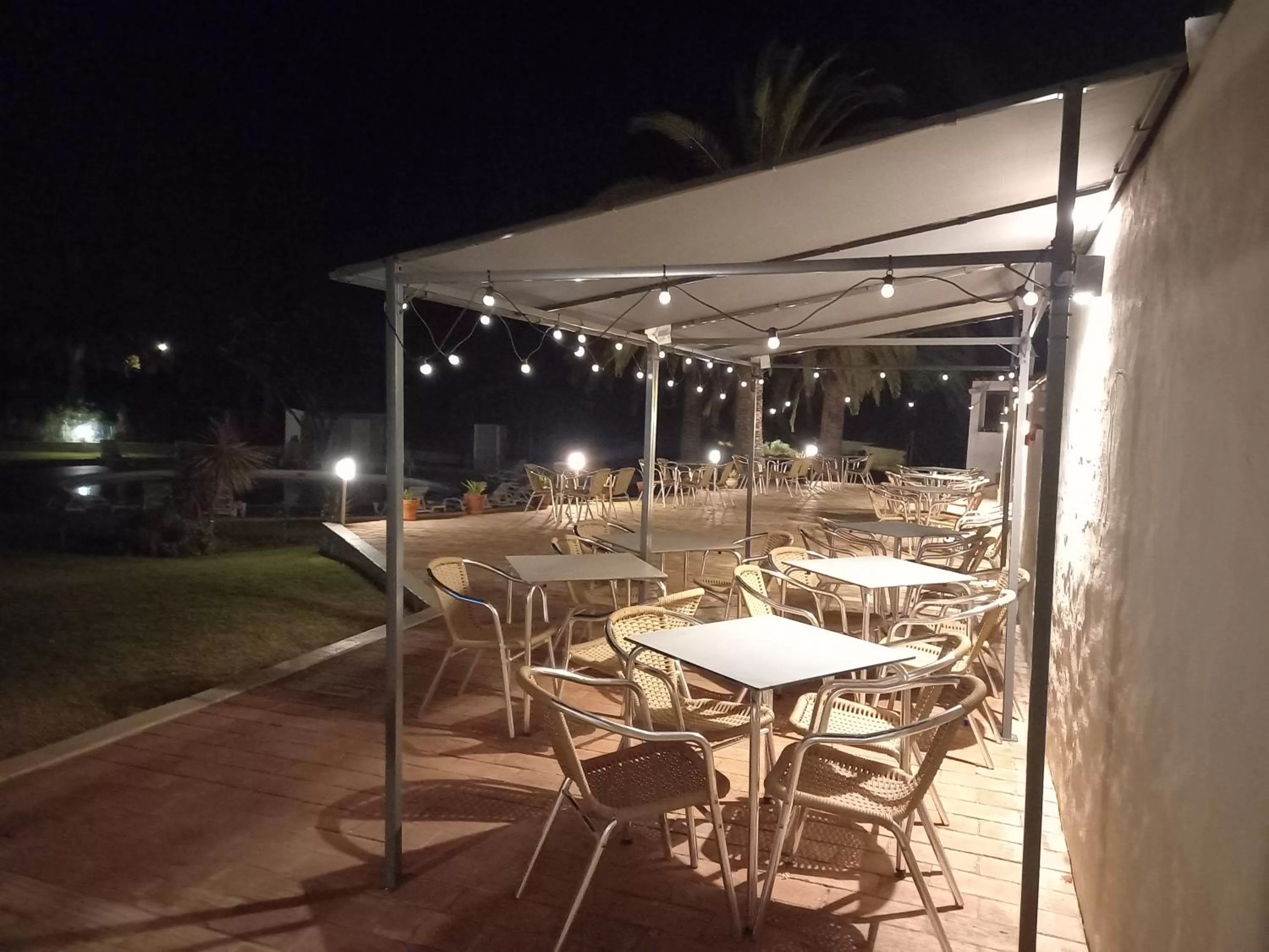 Restaurant/places to eat in Vilamar