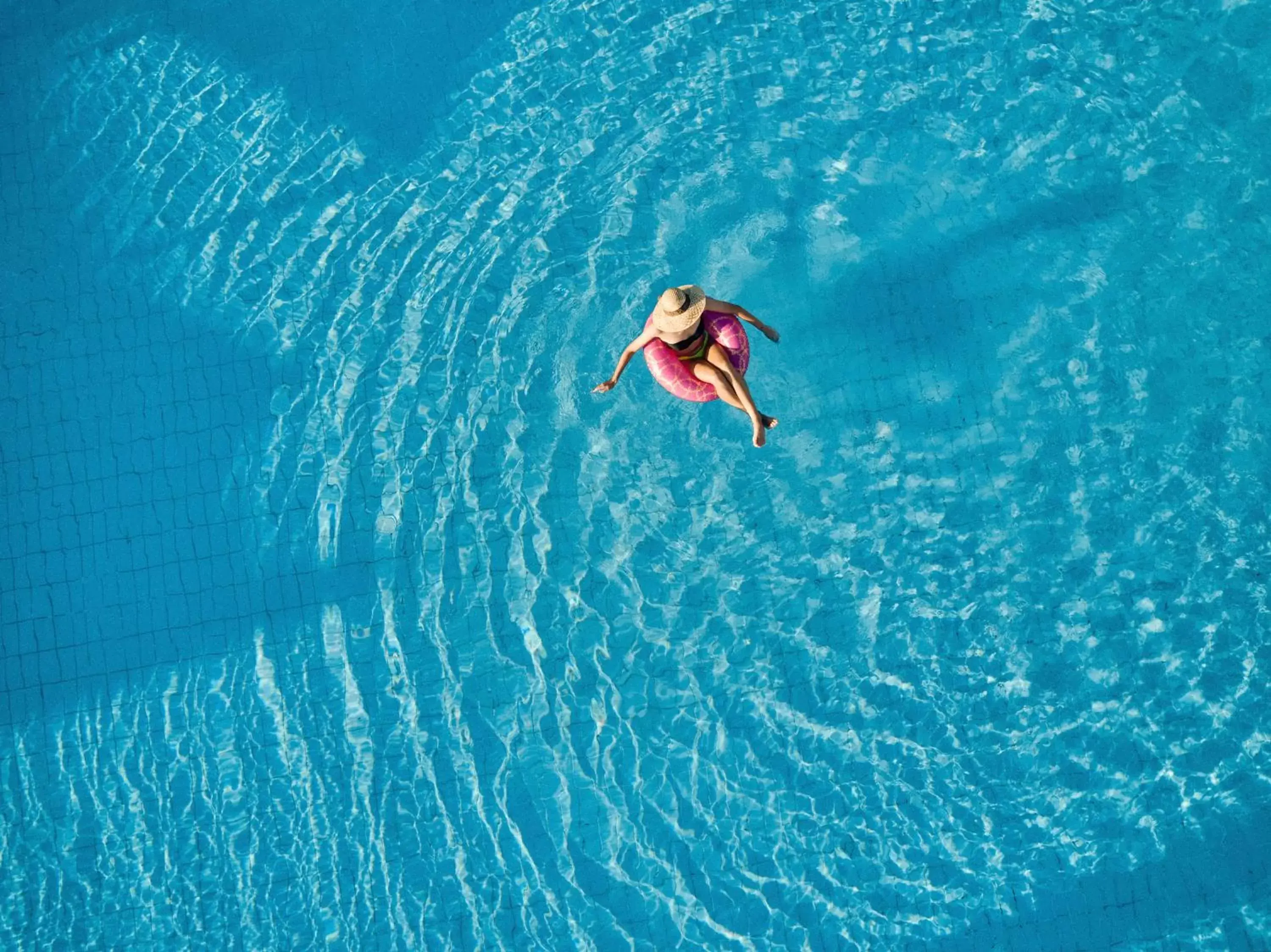 Swimming pool in Jaz Makadina