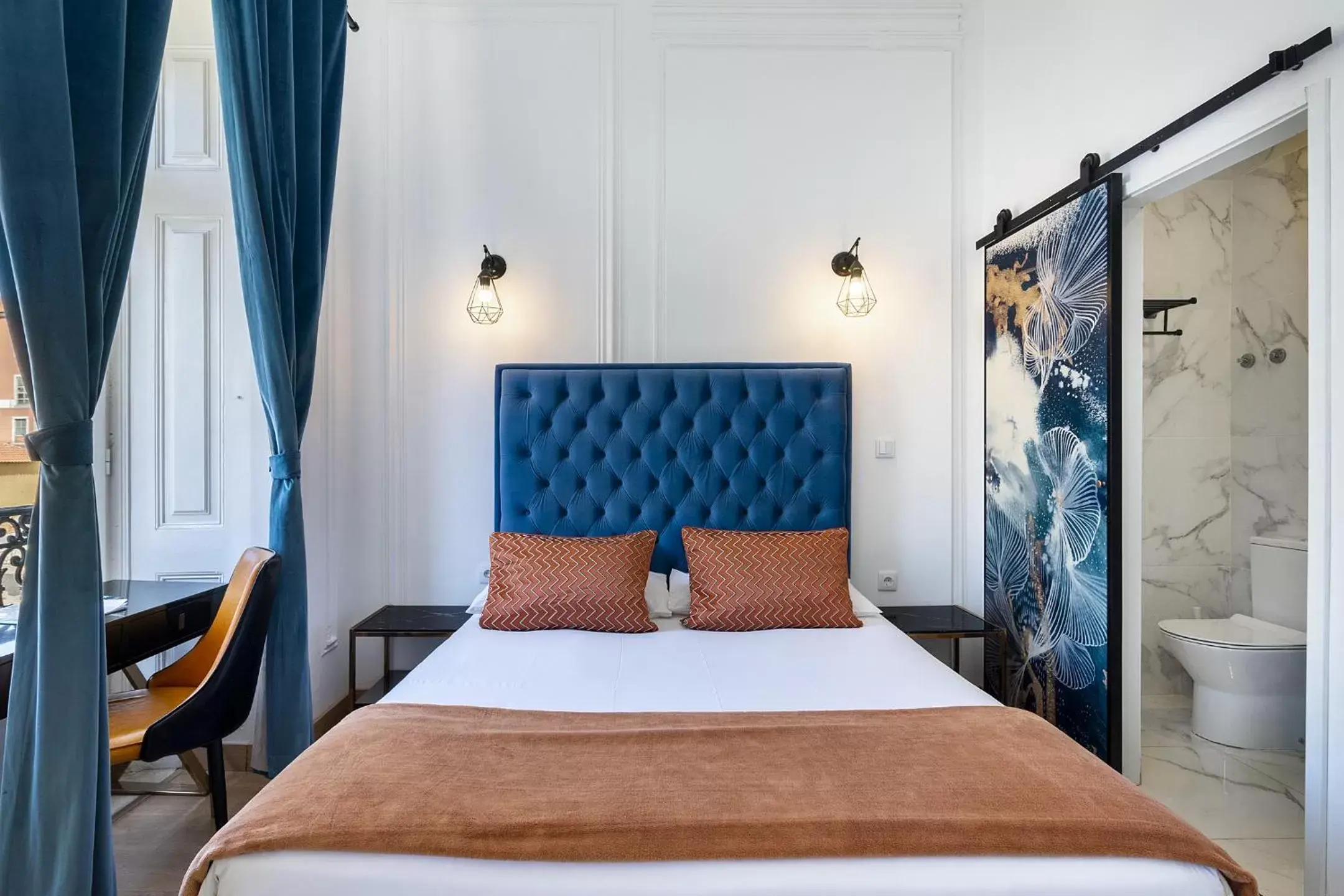 Bedroom, Bed in Lisbon 5 Hotel
