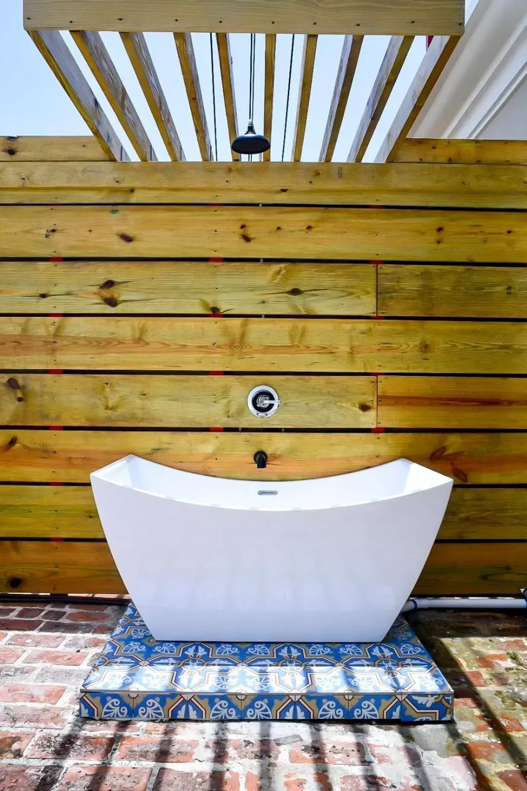 Open Air Bath in EL Colonial Adults Only