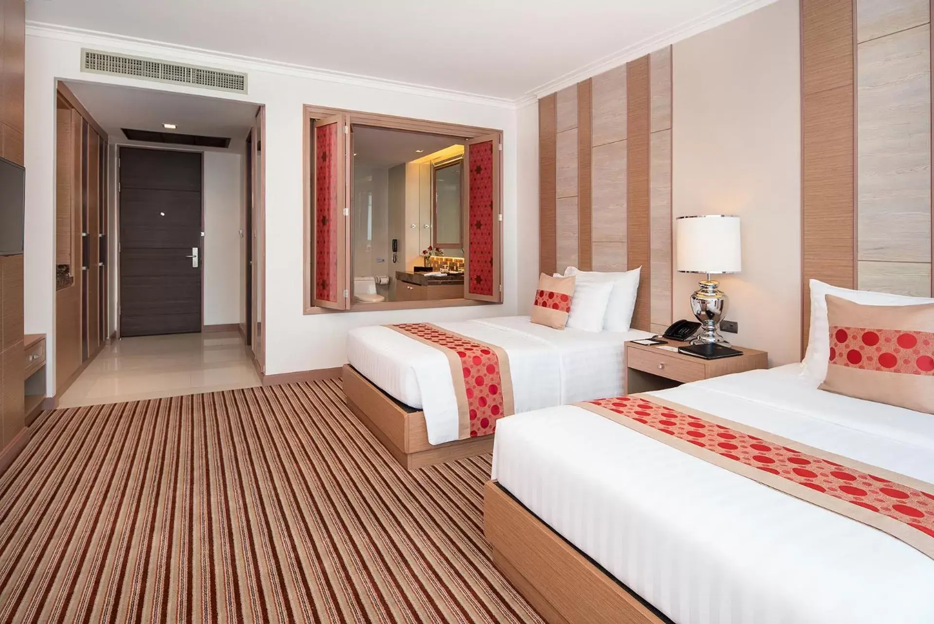 Bed in The Berkeley Hotel Pratunam - SHA Extra Plus