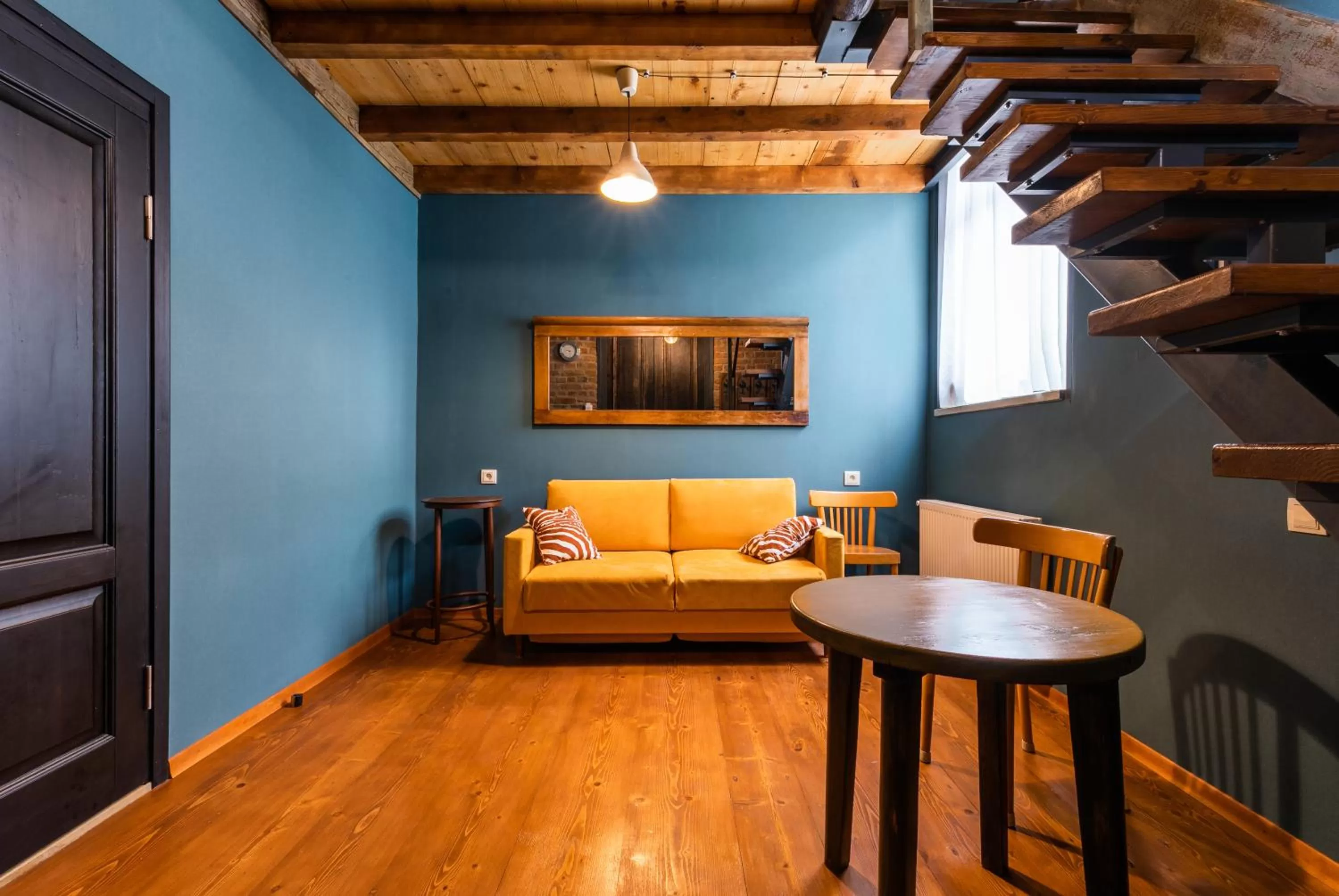 Photo of the whole room in 3 Heritage Rooms