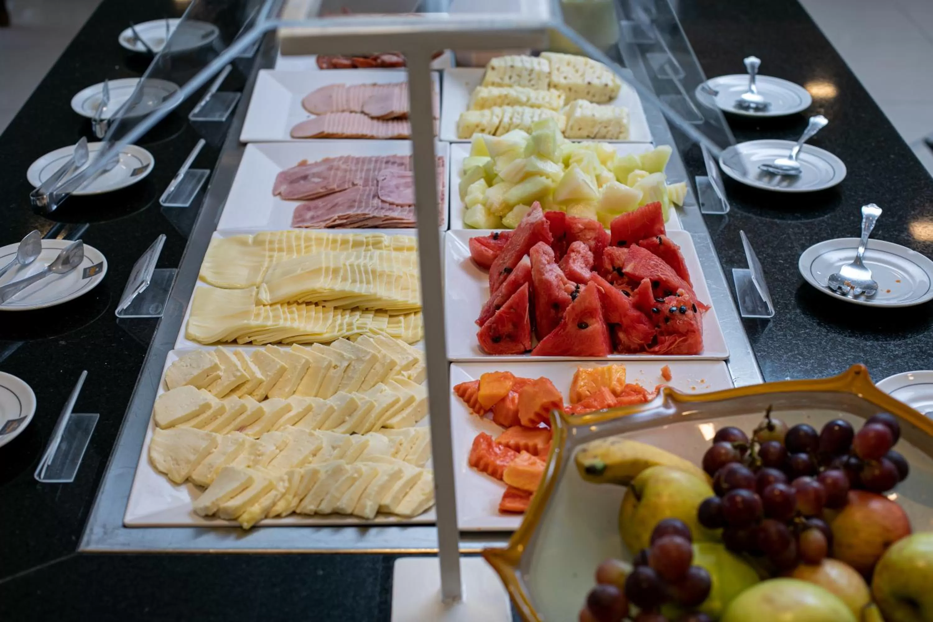 Breakfast in Plaza Blumenau Hotel