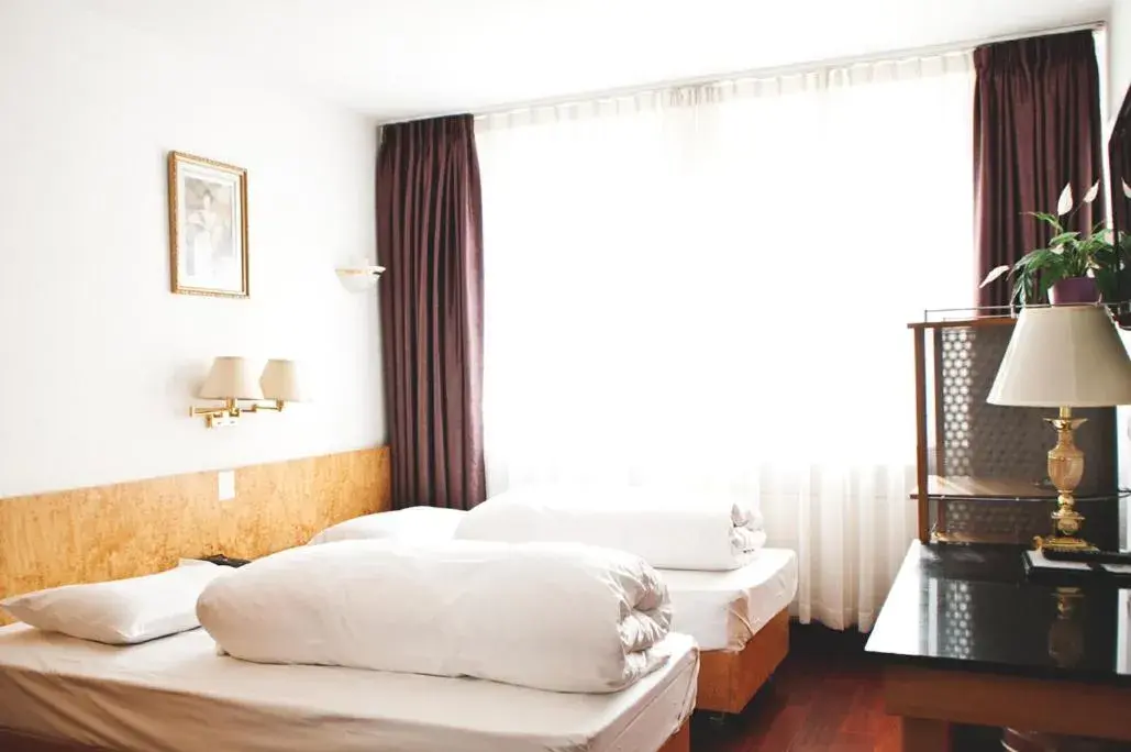 Bedroom, Bed in Hotel Batavia Bedroom, Bed in Hotel Batavia