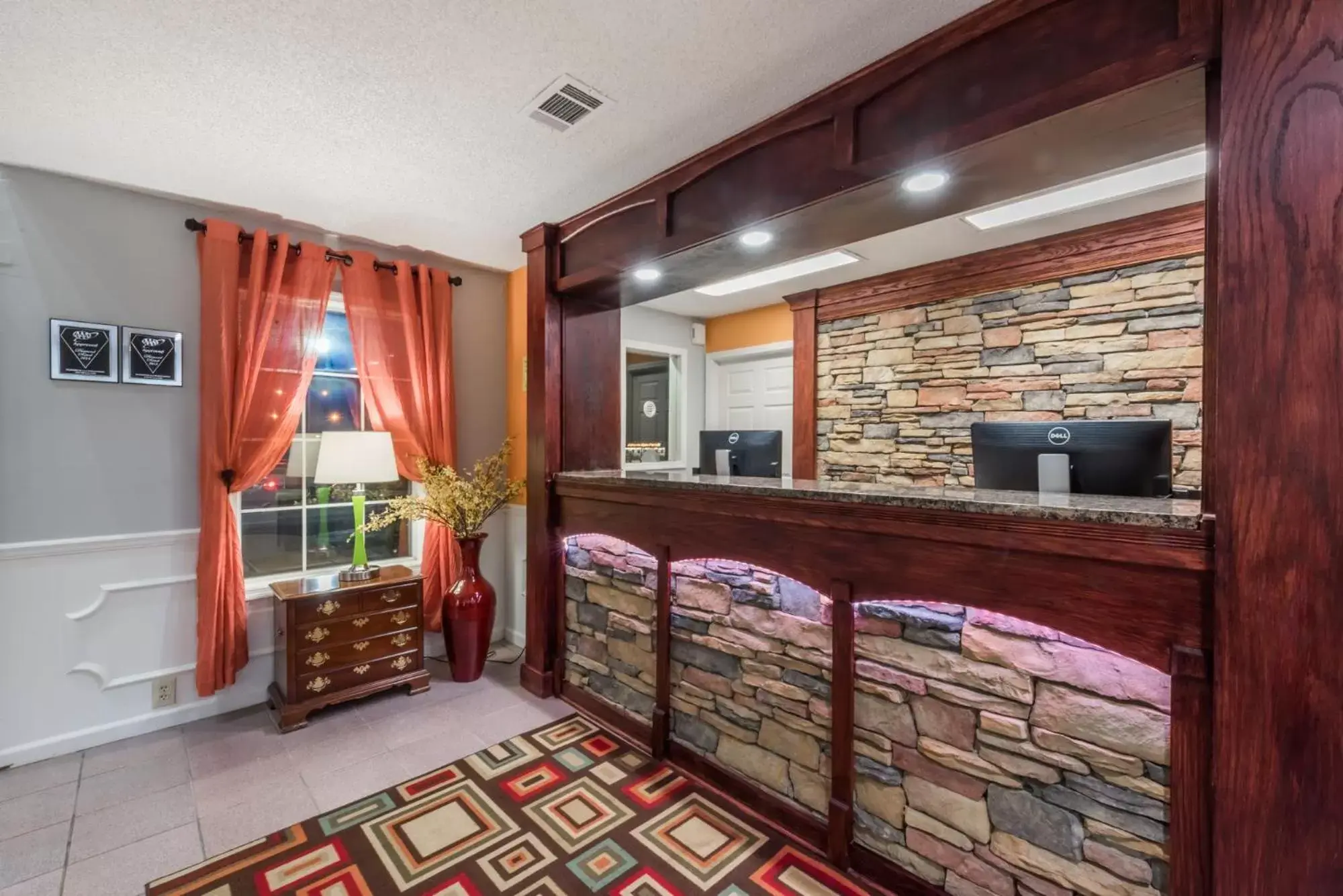 Lobby or reception, Bed in Super 8 by Wyndham Alexander City Lobby or reception, Bed in Super 8 by Wyndham Alexander City