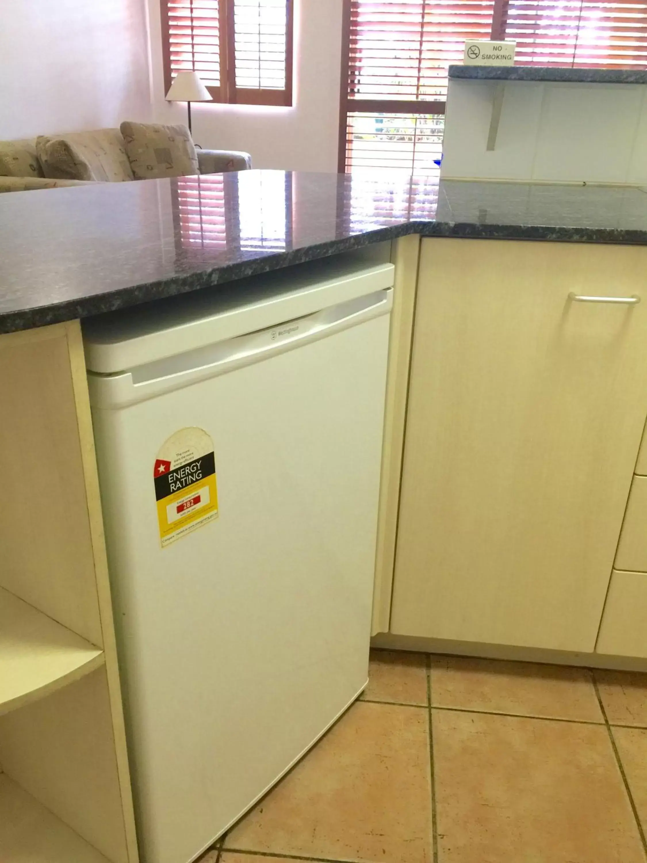 Kitchen or kitchenette, Kitchen/Kitchenette in Inn Cairns