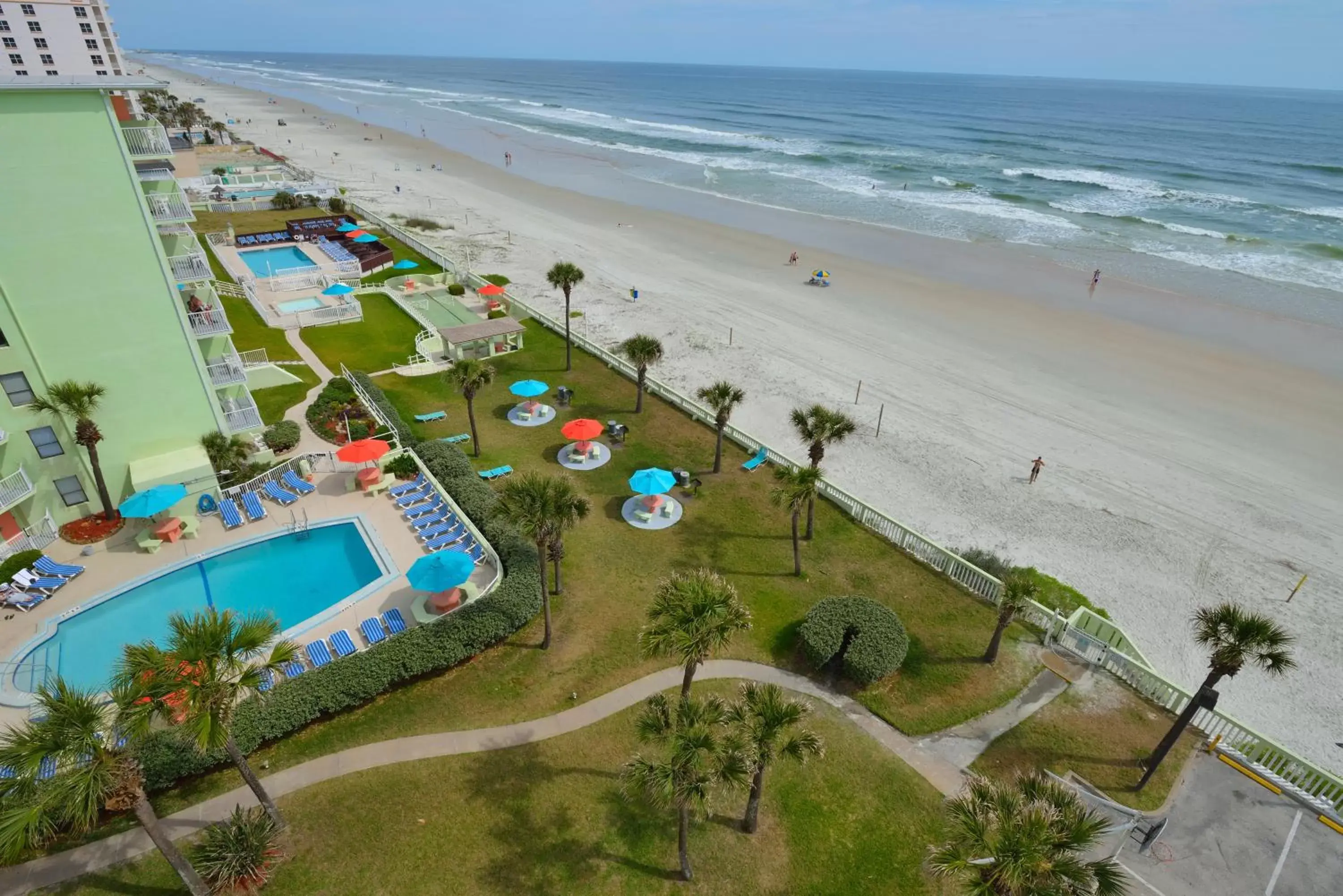 Patio, Bird's-eye View in El Caribe Resort and Conference Center